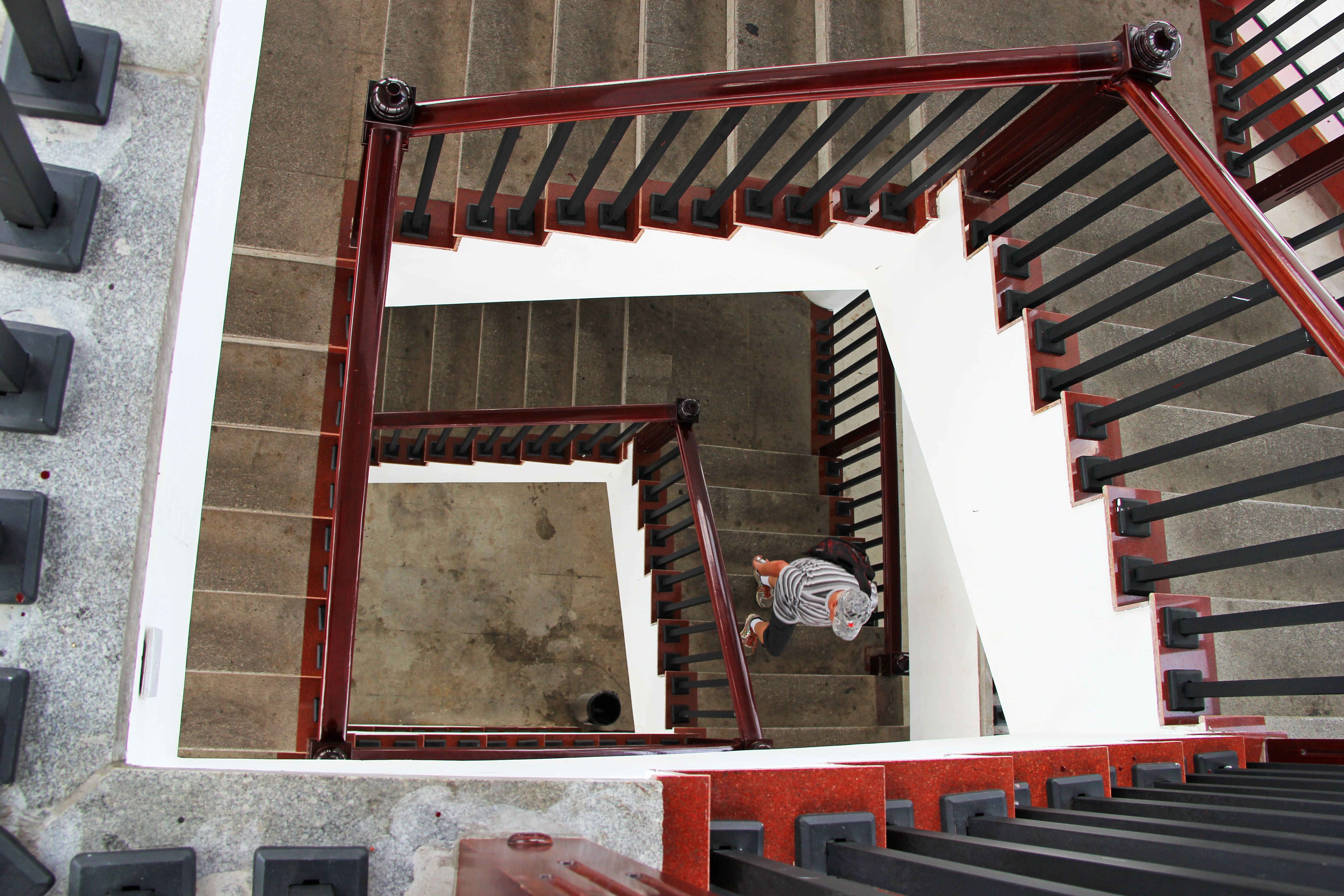 121TianmenMountainTowerStairs.jpg