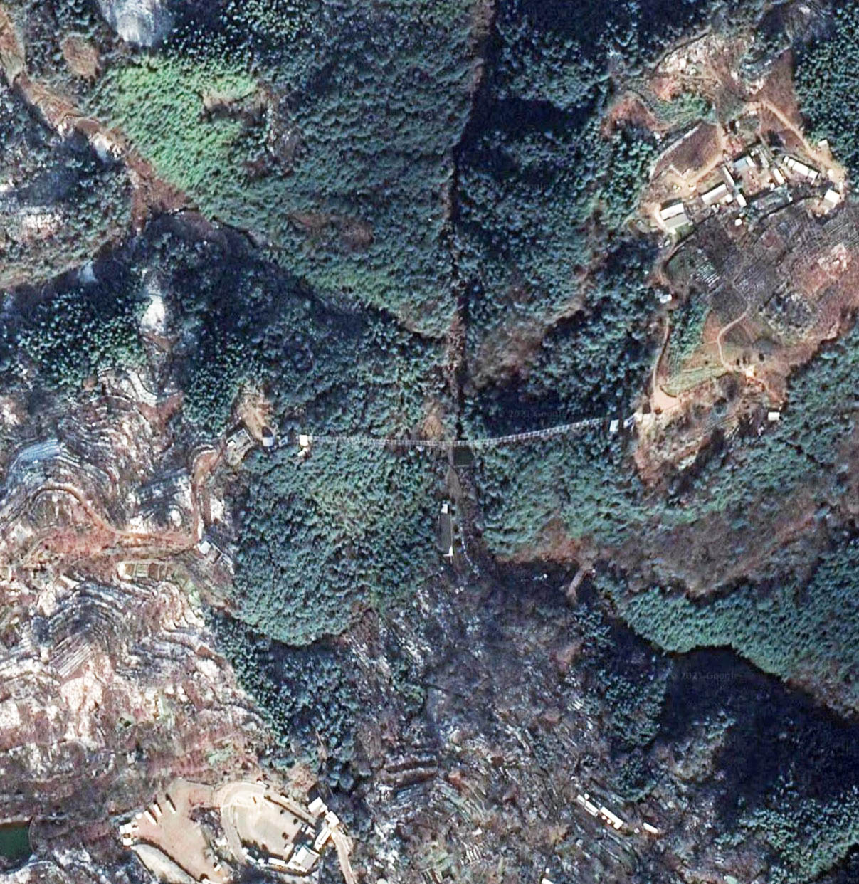 Danshanchishui GlassSatellite.jpg