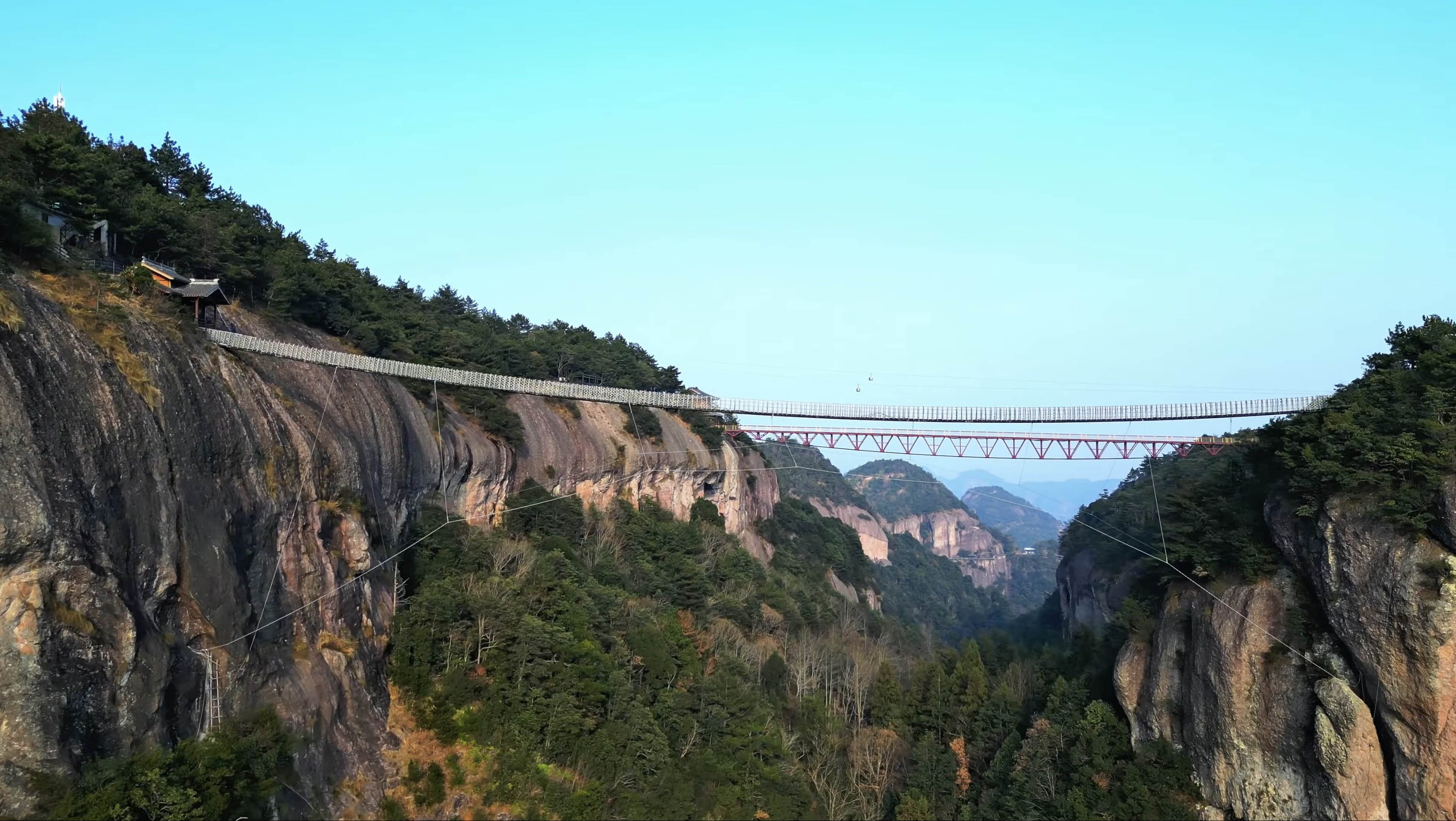 Nanhai FootbridgeDusk.jpg