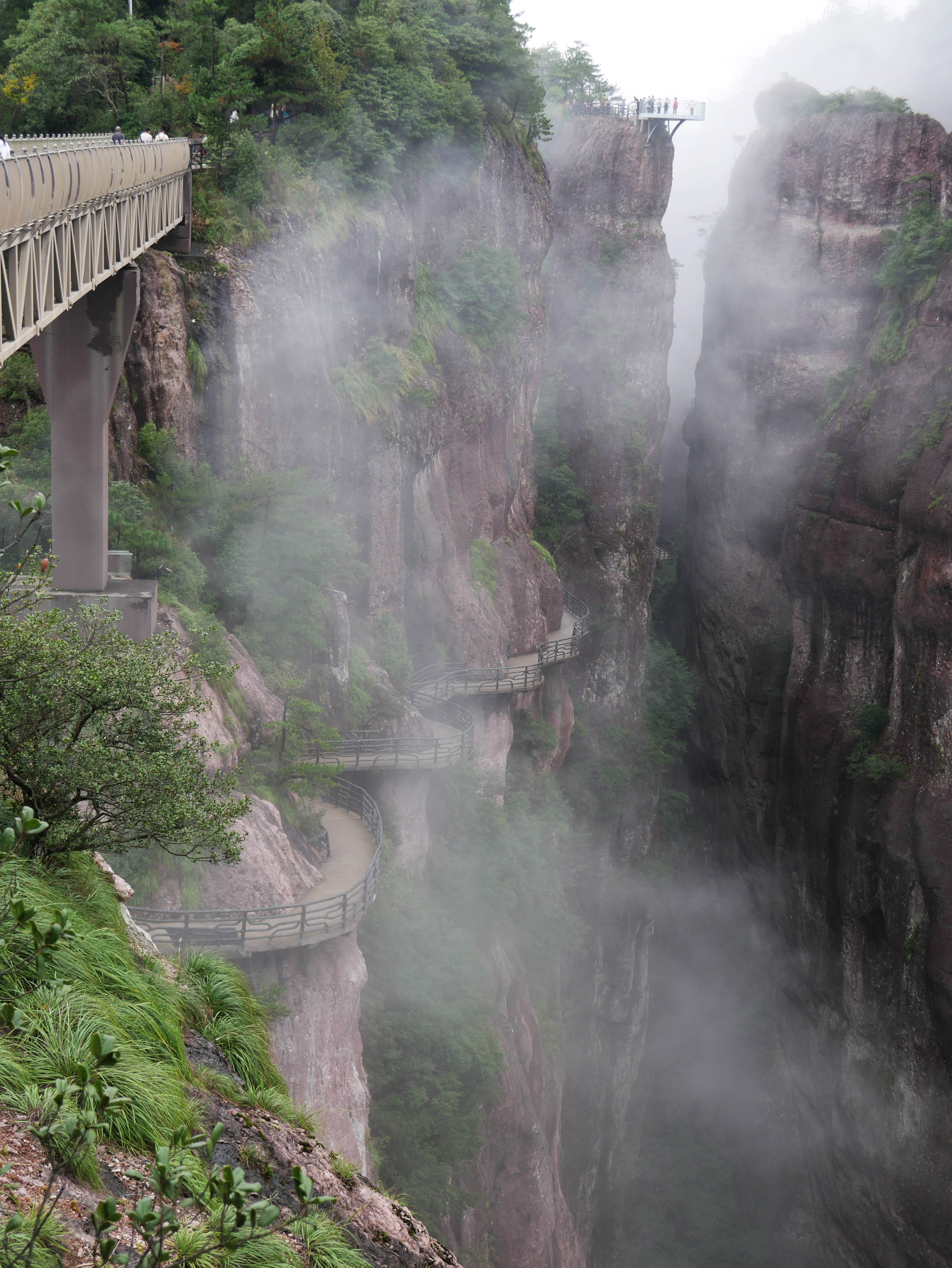 HongmengFootbridge8.JPG
