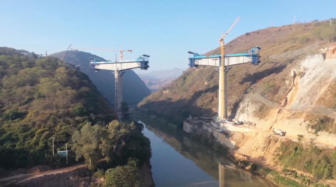 Nanpanjiang Railway Bridge Mimeng.jpg