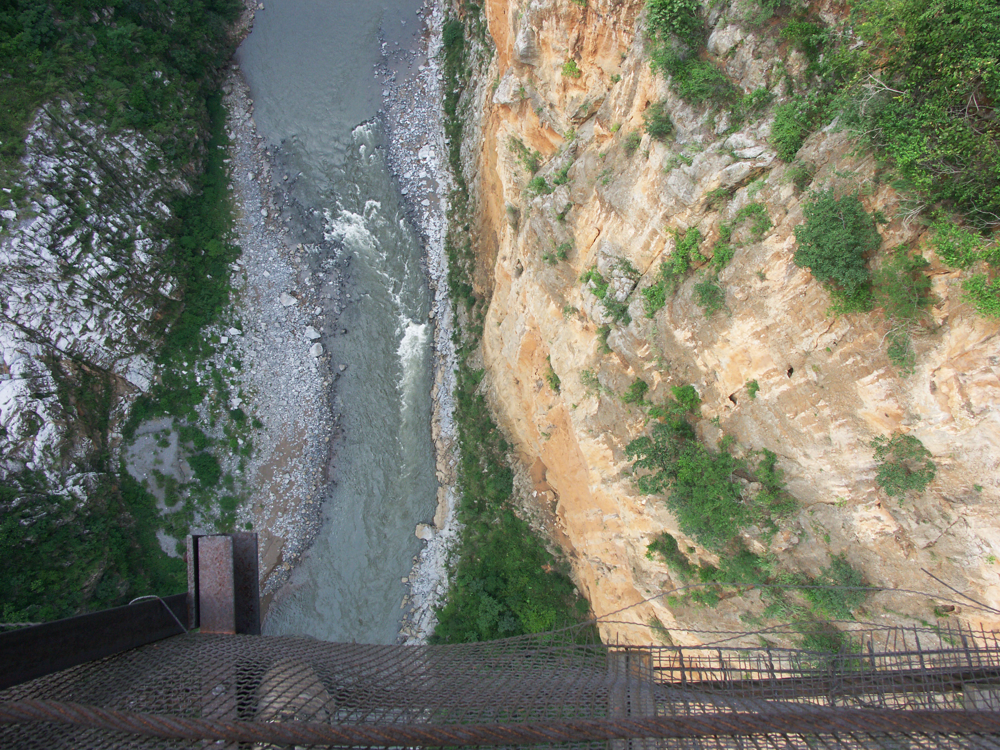 Beipanjiang2011RailwayFootbridge22 copy.jpg