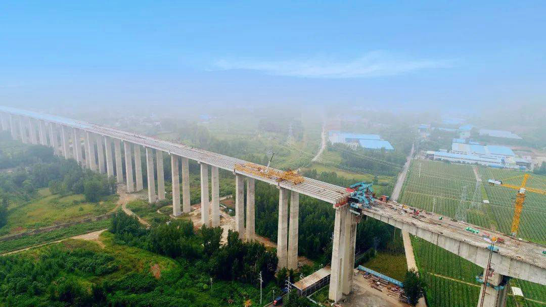 Qinglongjianhe Bridge.jpeg