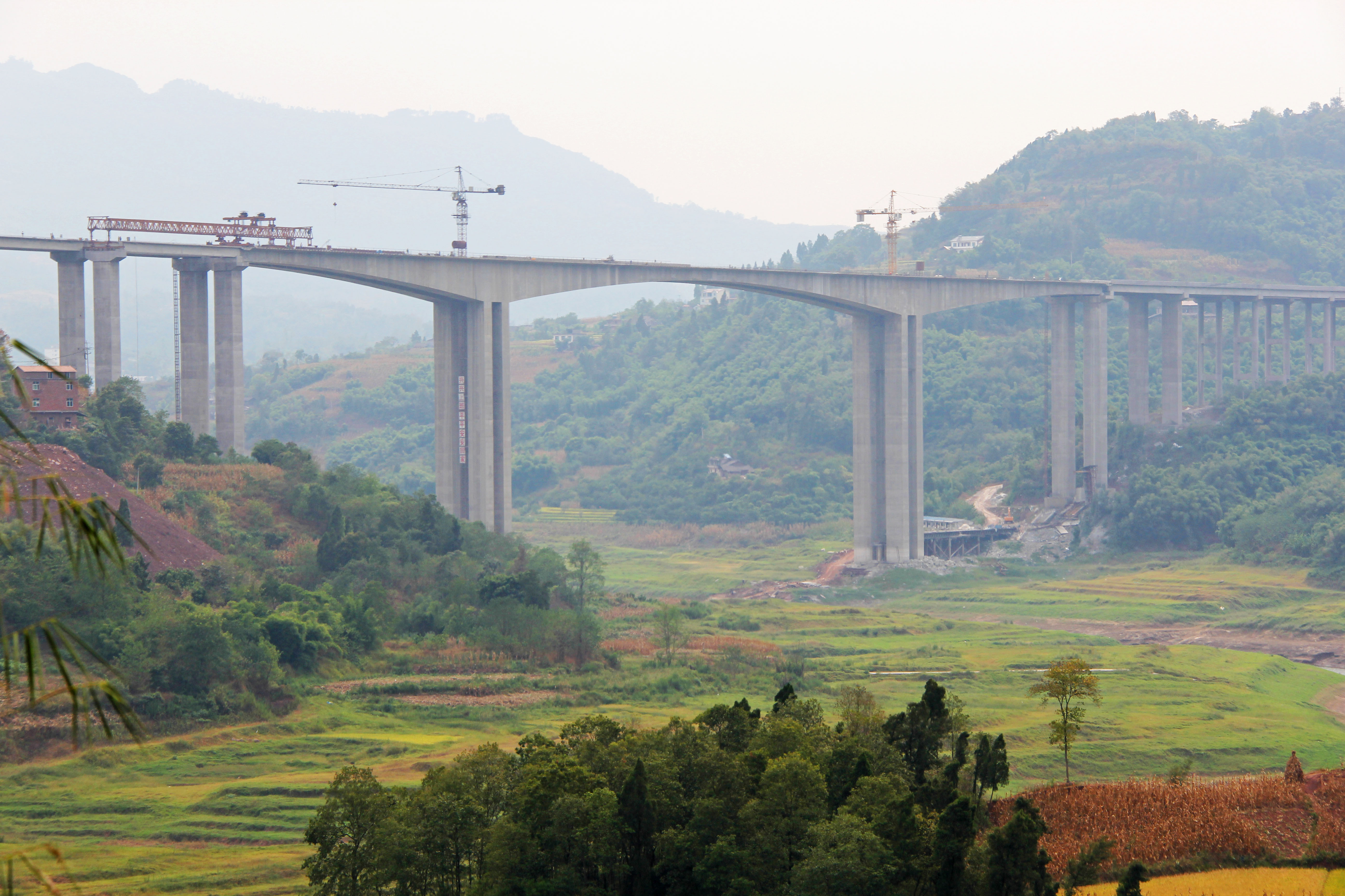 183FulingChongqingBeam3BridgeSideView.jpg