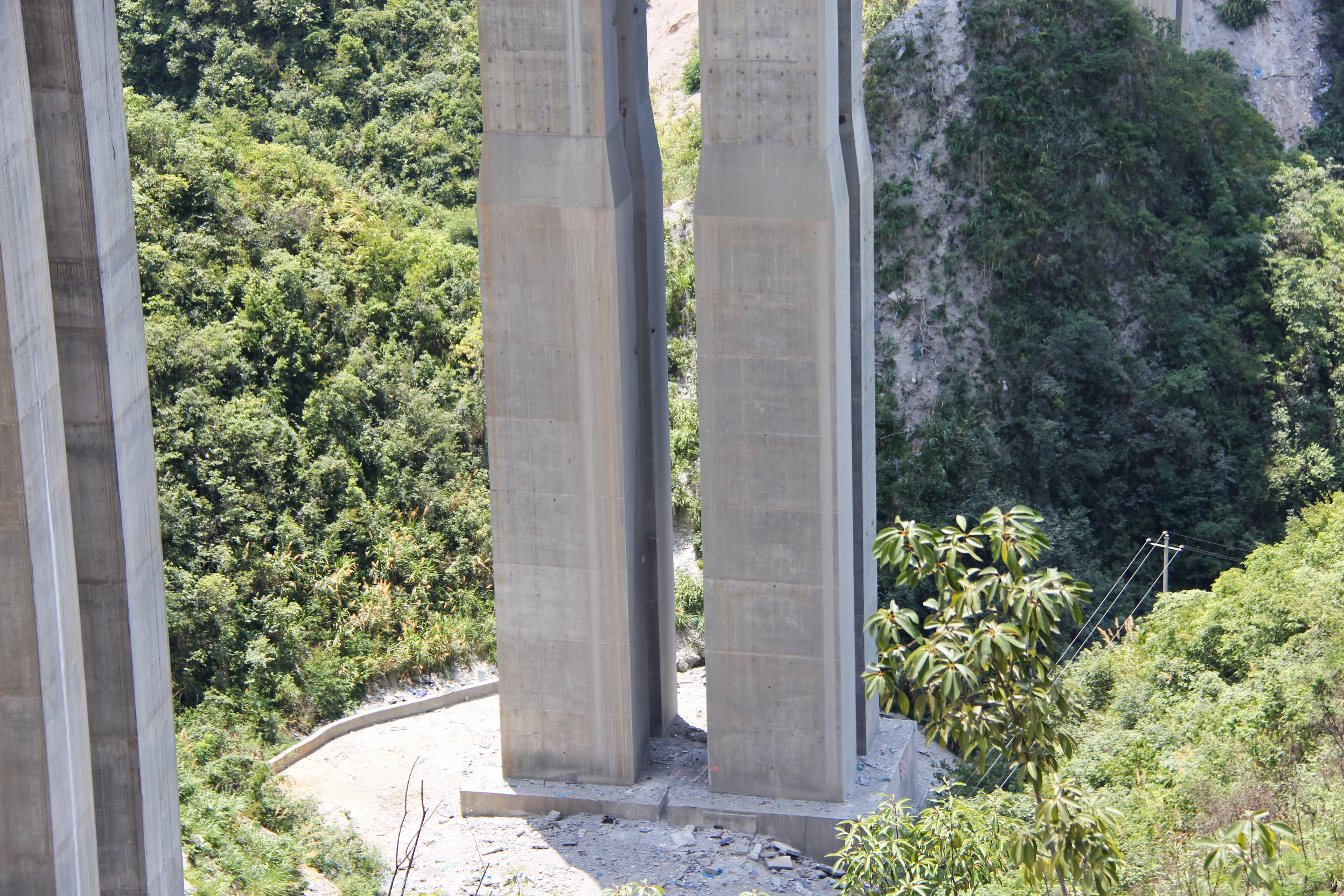 ZhangjiadongBridge2PierBase.jpg