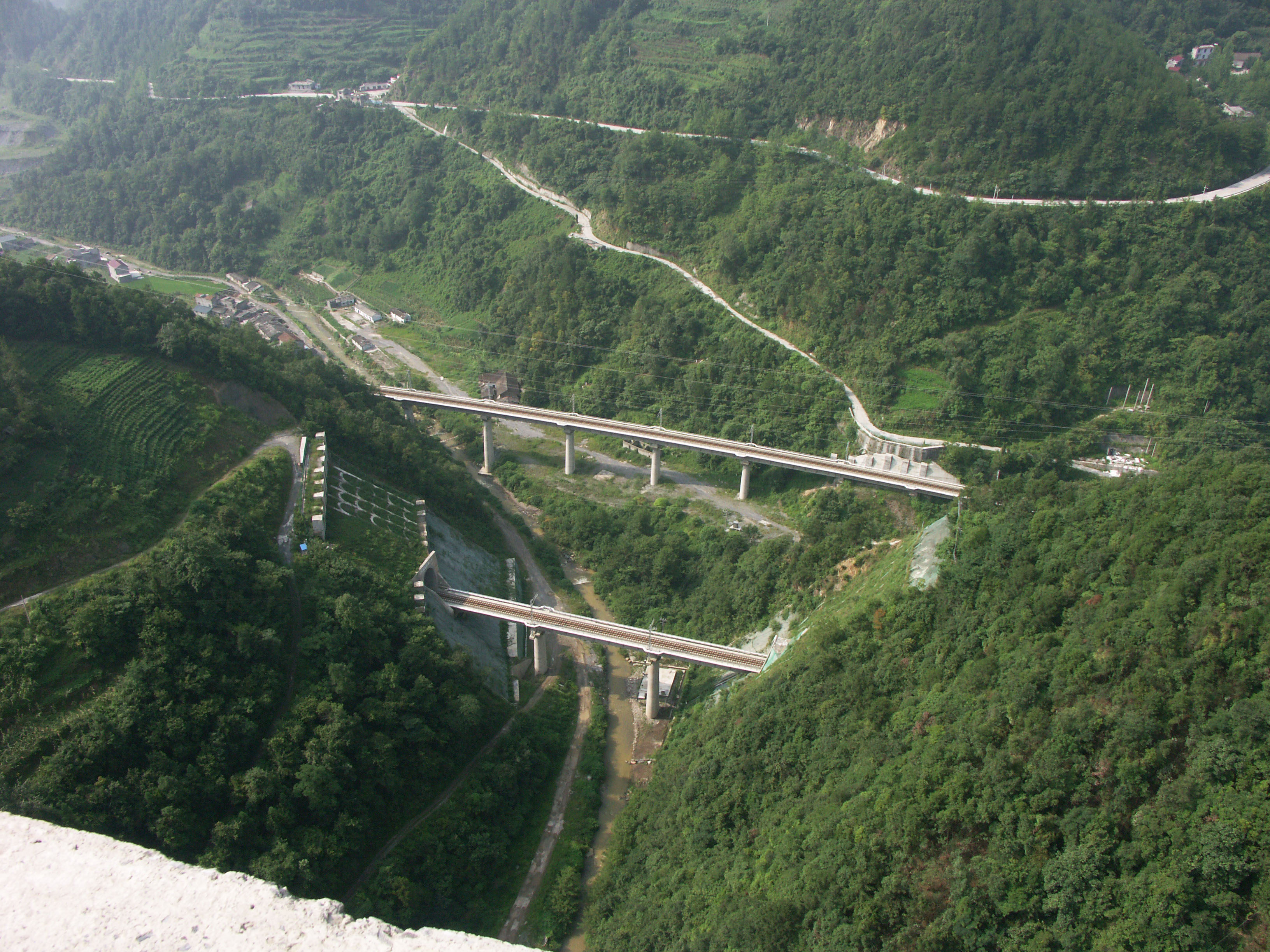 ShuanghekouRailwayBridges.jpg