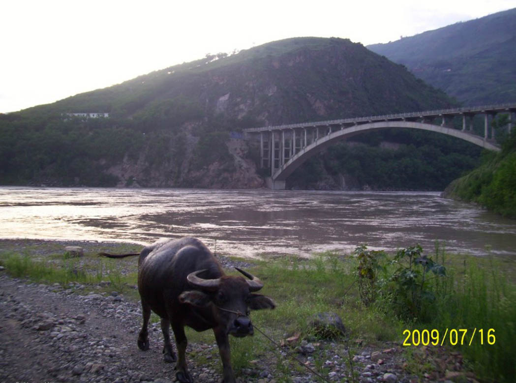 HulukouJinshajiangRiverView.jpg