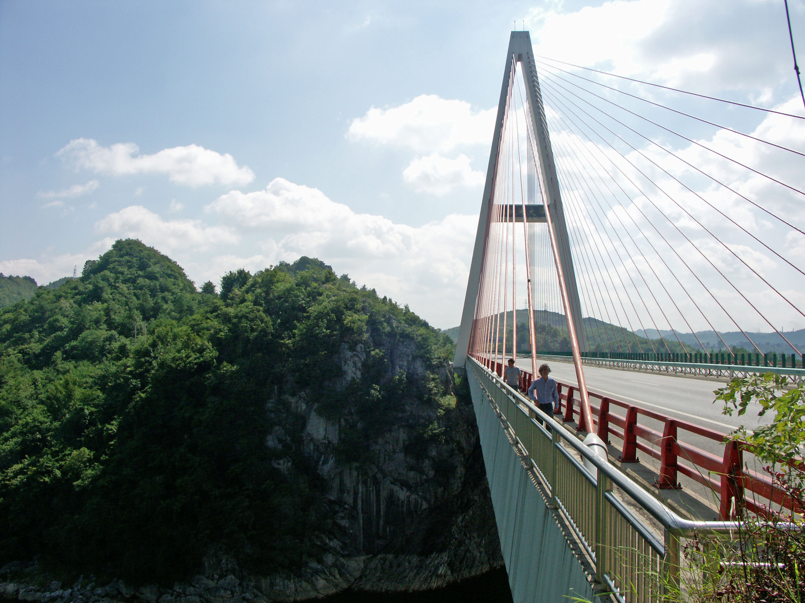 HongfengLakeBridgeG60View3 copy.jpg