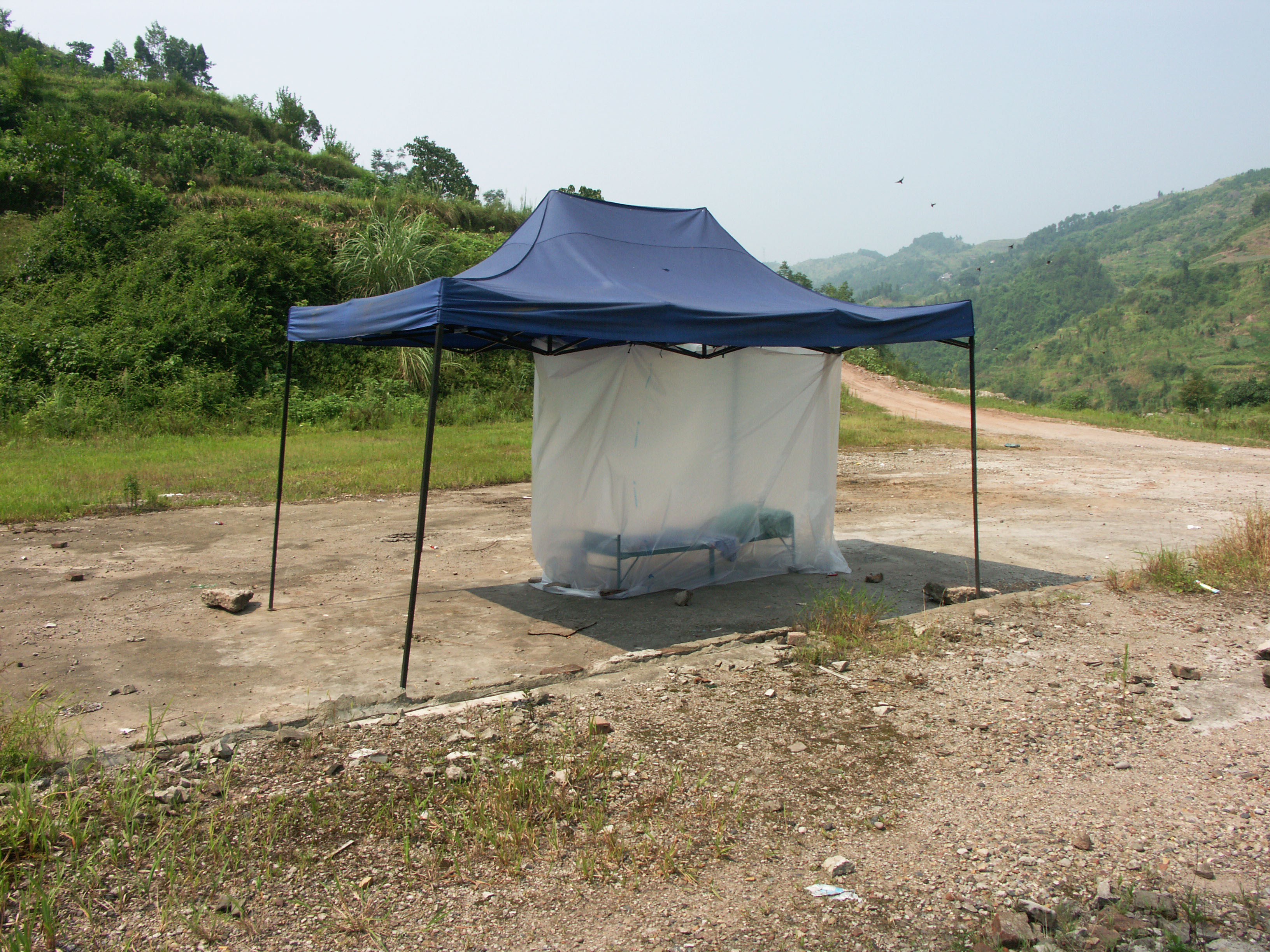 YangjialingWorkerTent copy.jpg