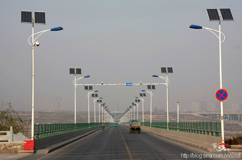 Yuhuangge bridge deck.jpg