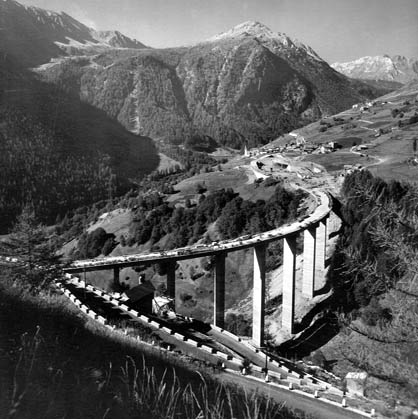 SanLeonardoViadottoValled'Aosta.jpg