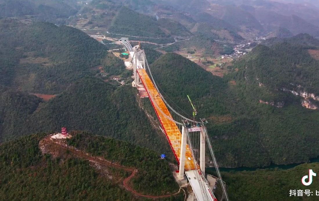 Wujiang Bridge MeishiDroneCrane.jpg