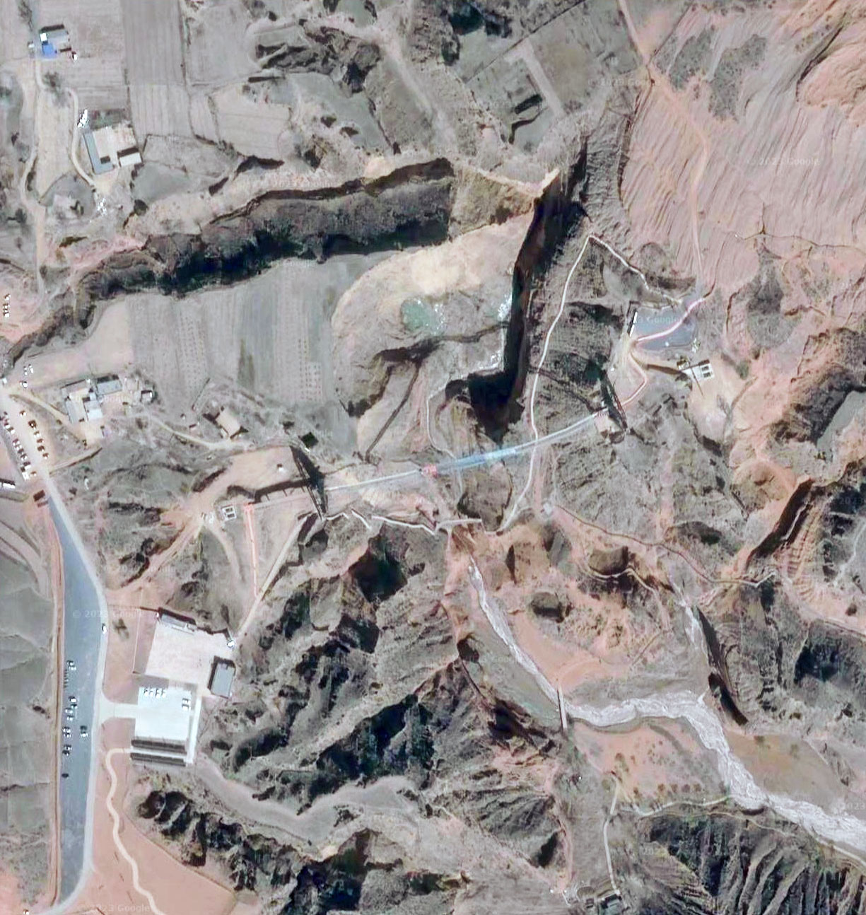 File:Bolanggu GlassSatellite.jpg