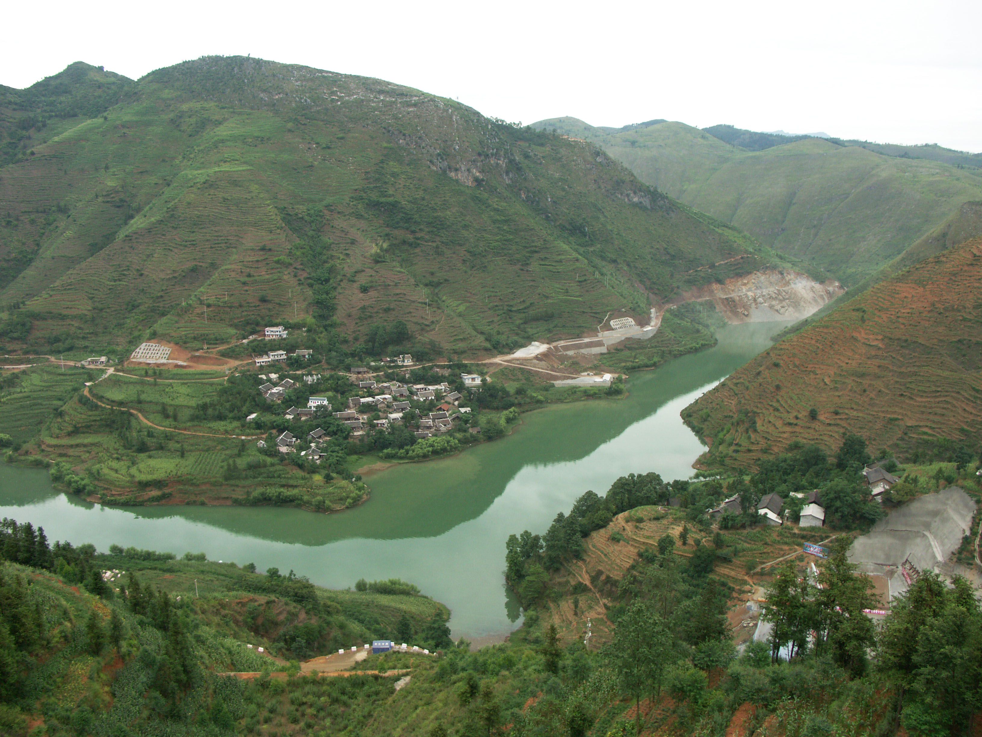 HutiaoheRiverValley.jpg