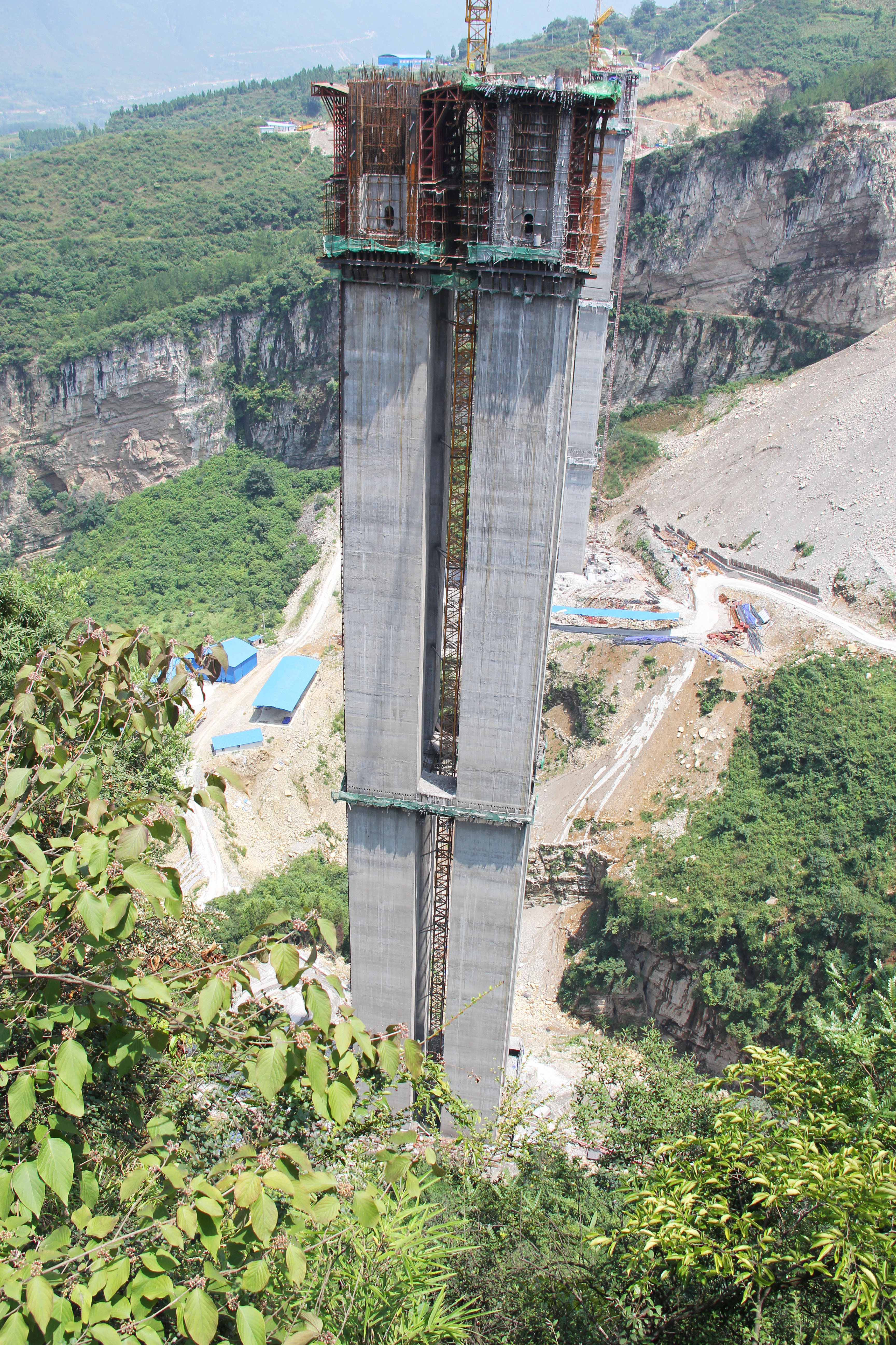 FalanggouPier&Valley.jpg