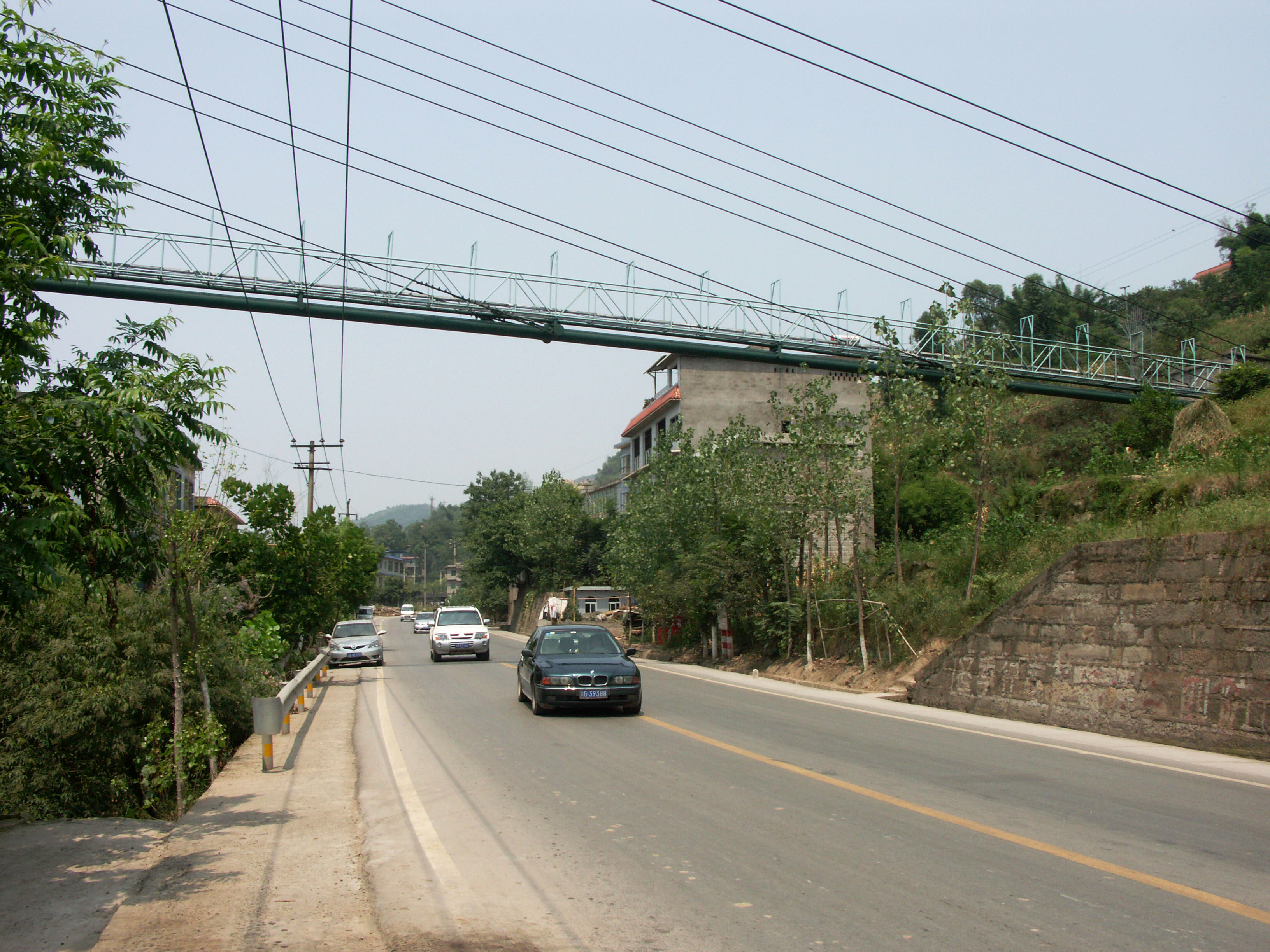 YangtzePipelineBridge5.jpg