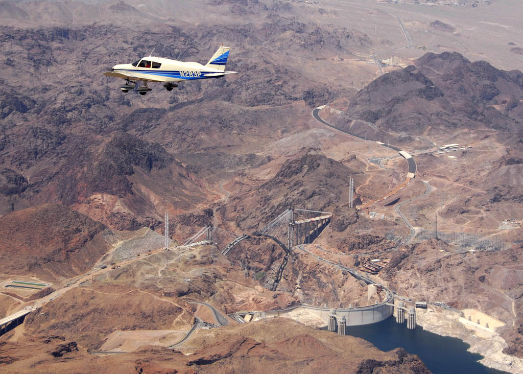 26Hoover Dam Bridge June 2009MikeRadomsky.jpg