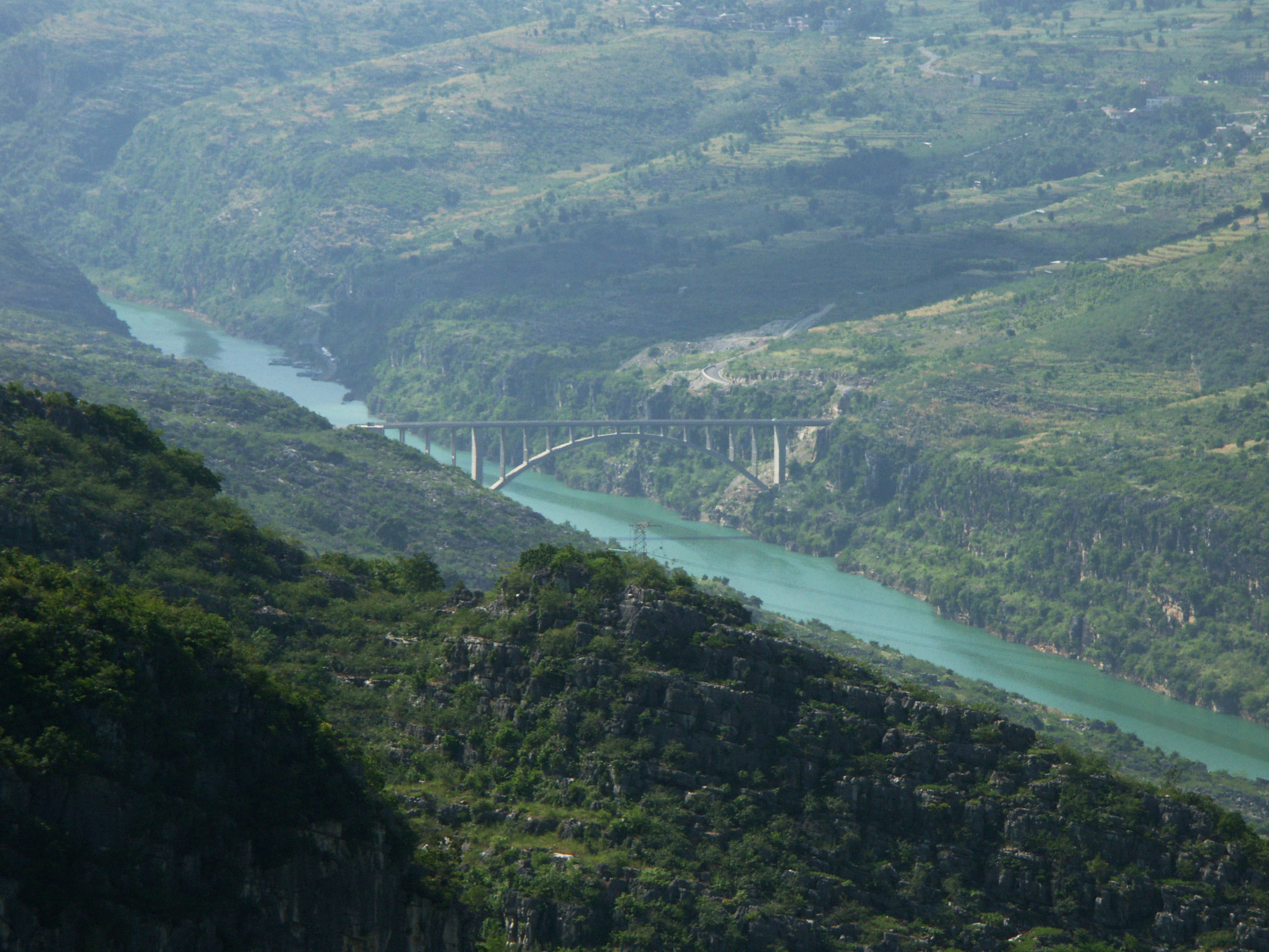 BeipanjiangArchBridge.jpg