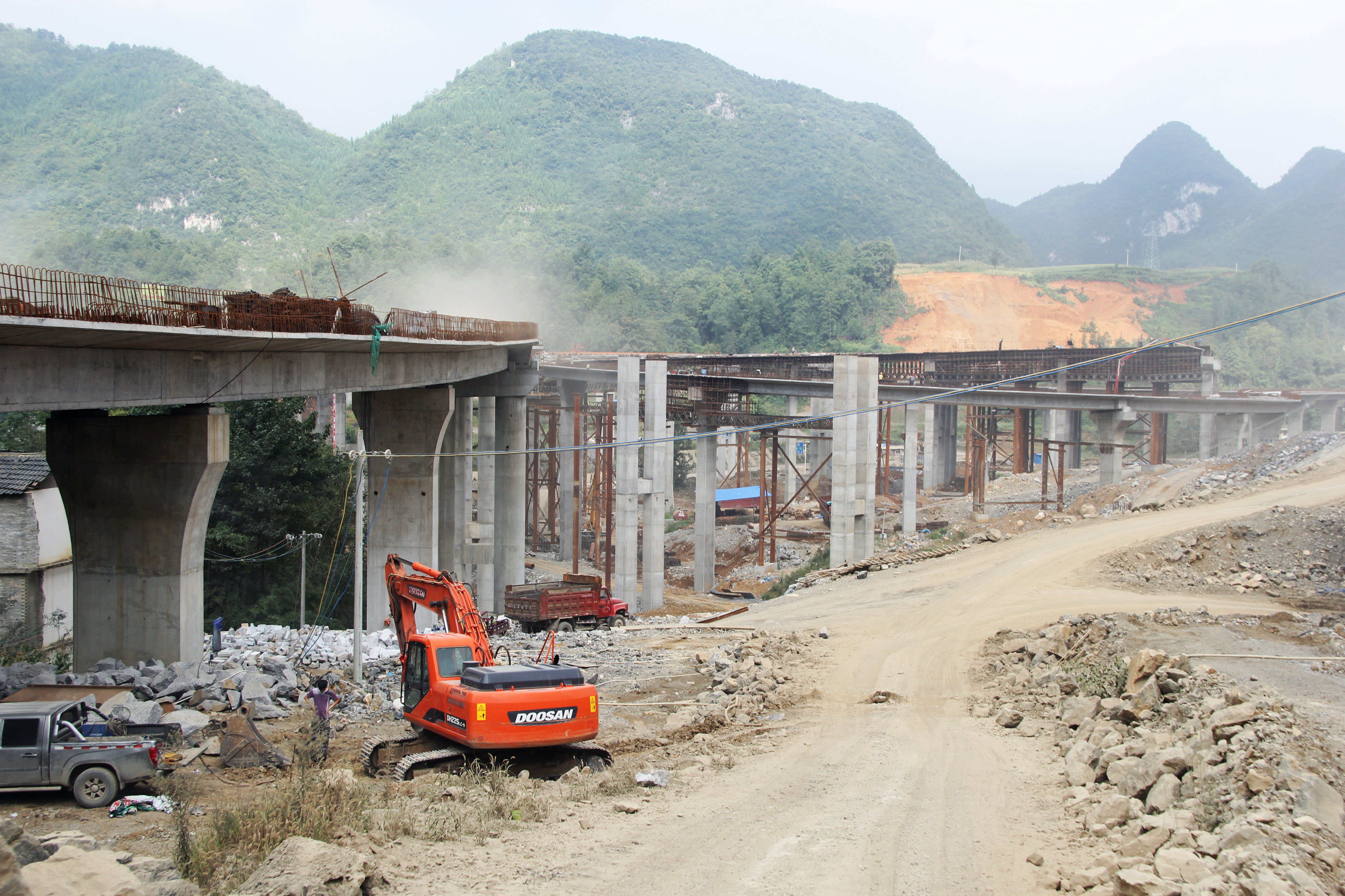 LuoshuidongAreaInterchange.jpg