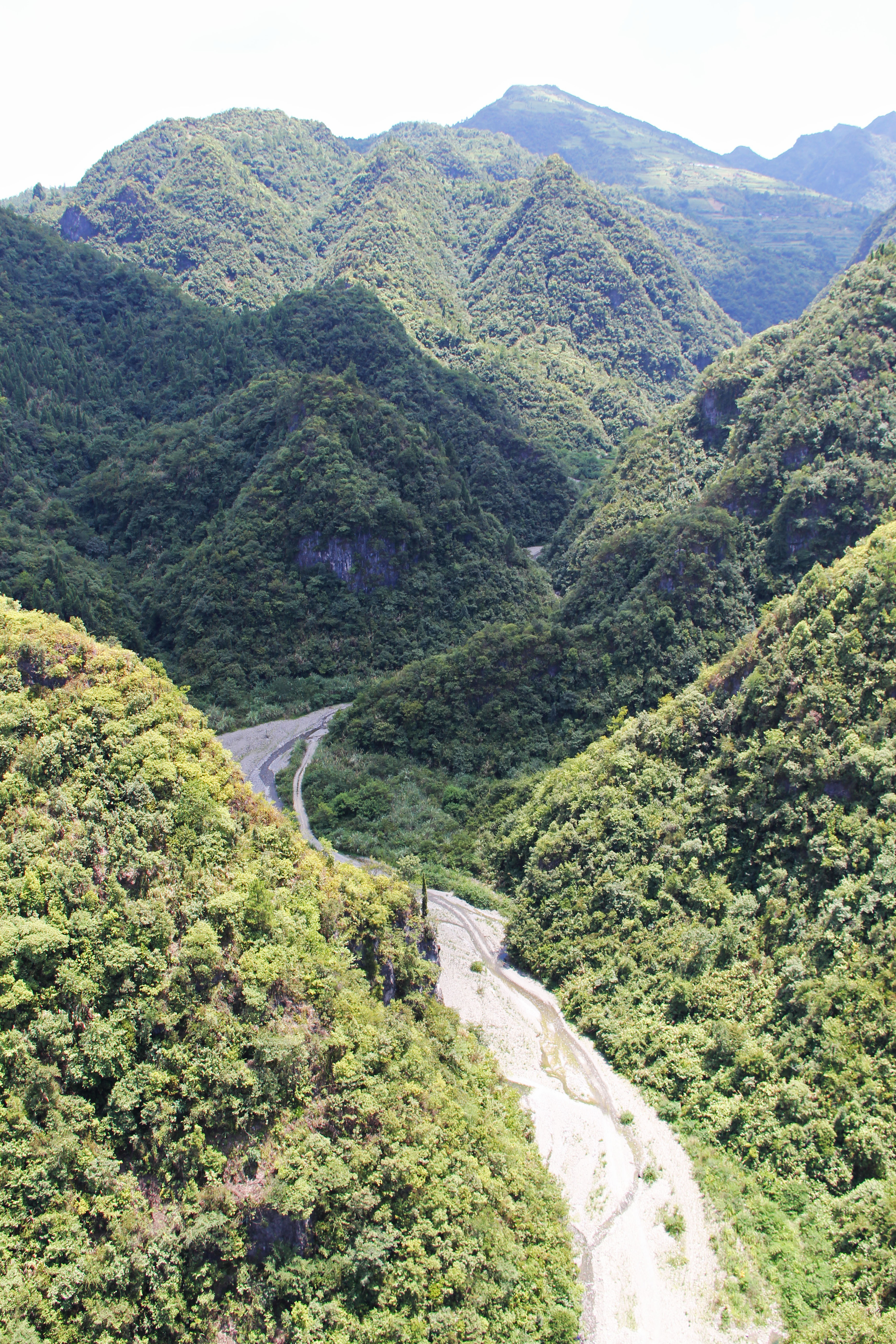 Zhangjiadong2Valley.jpg