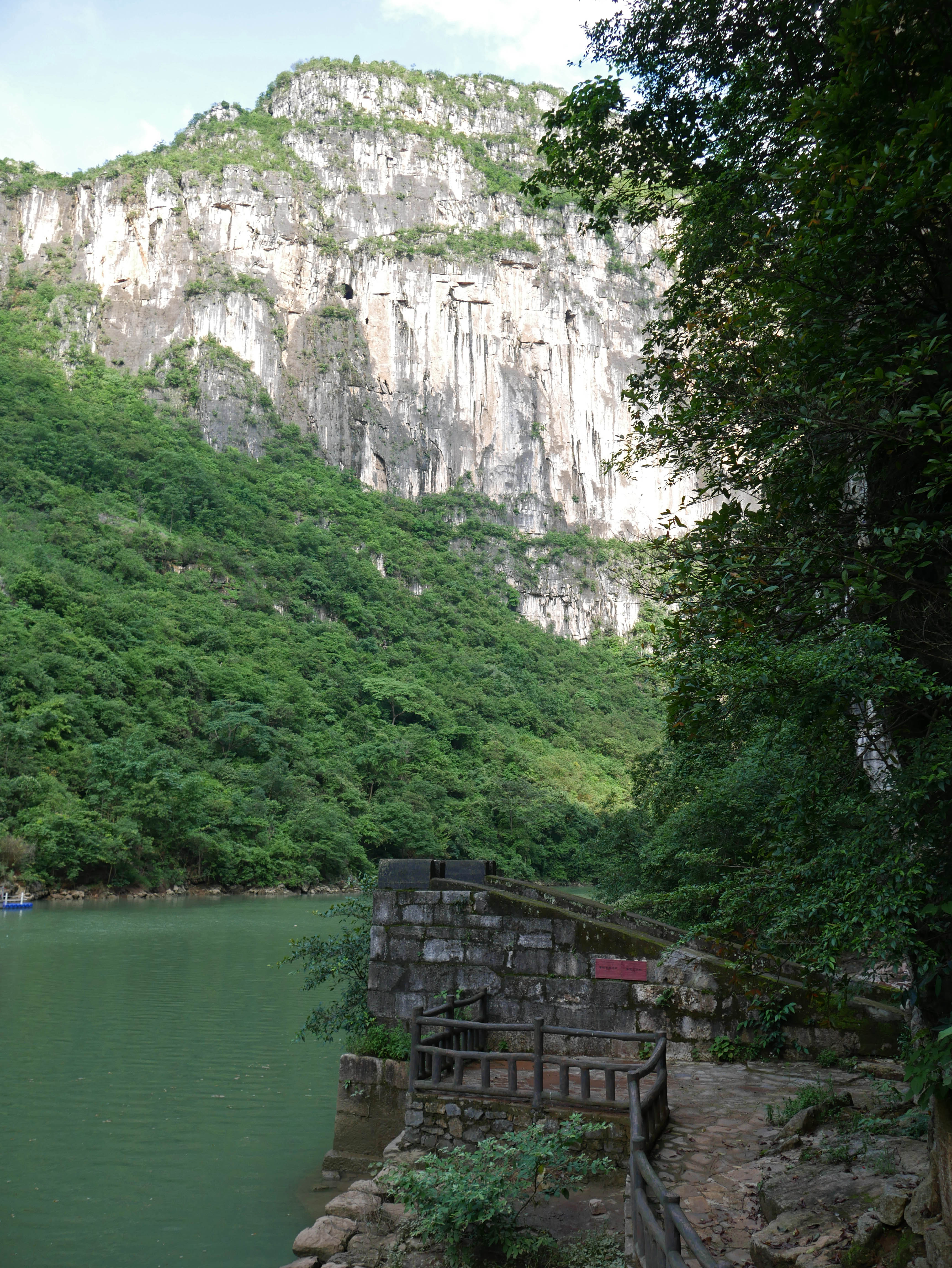 HuajiangOldChainAnchorageWater.JPG
