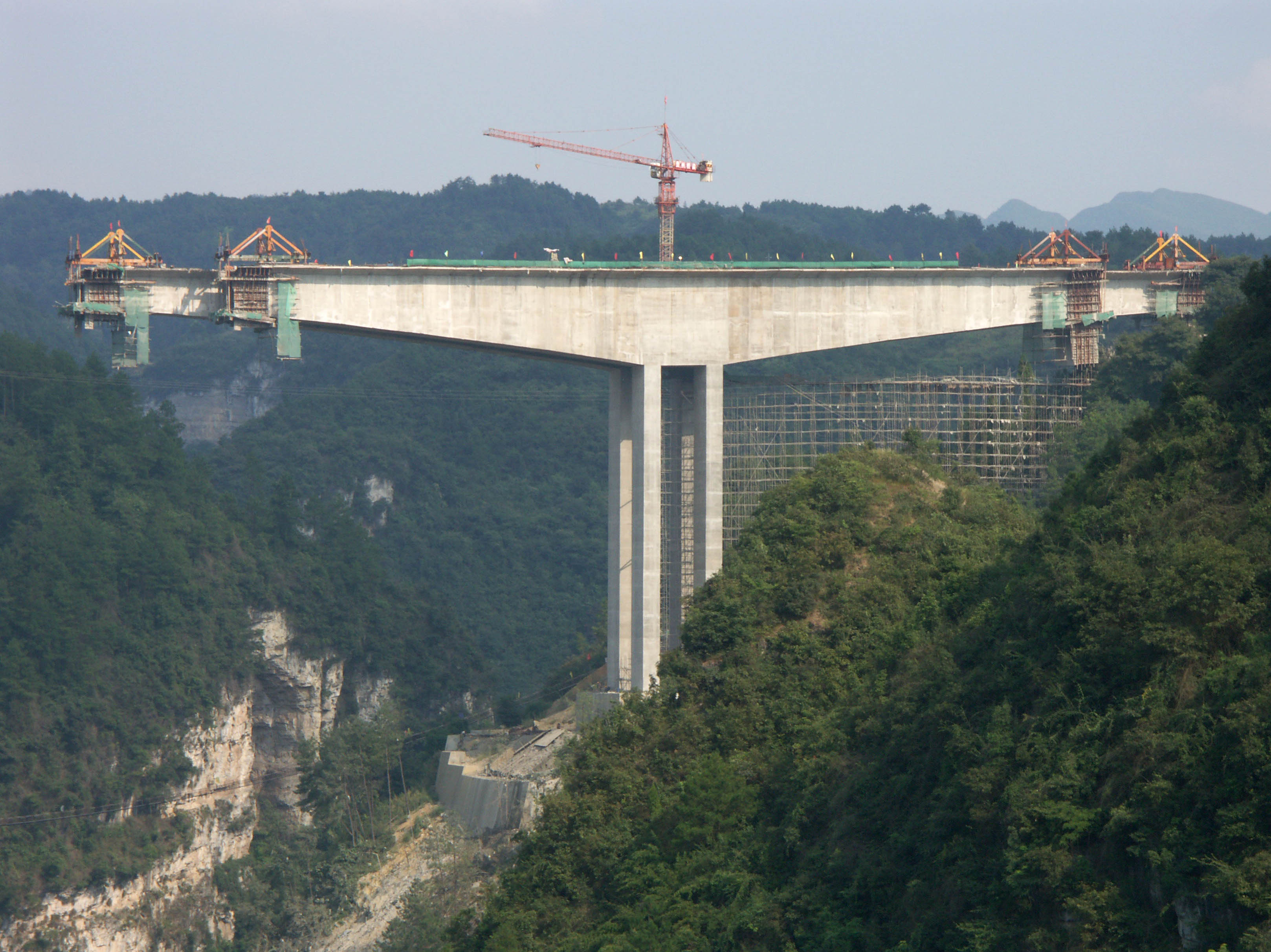 4YanjinheBridge2009.jpg