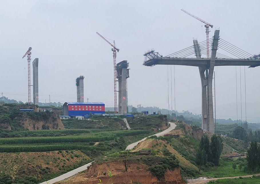 File:ChengxianghePierView.jpg