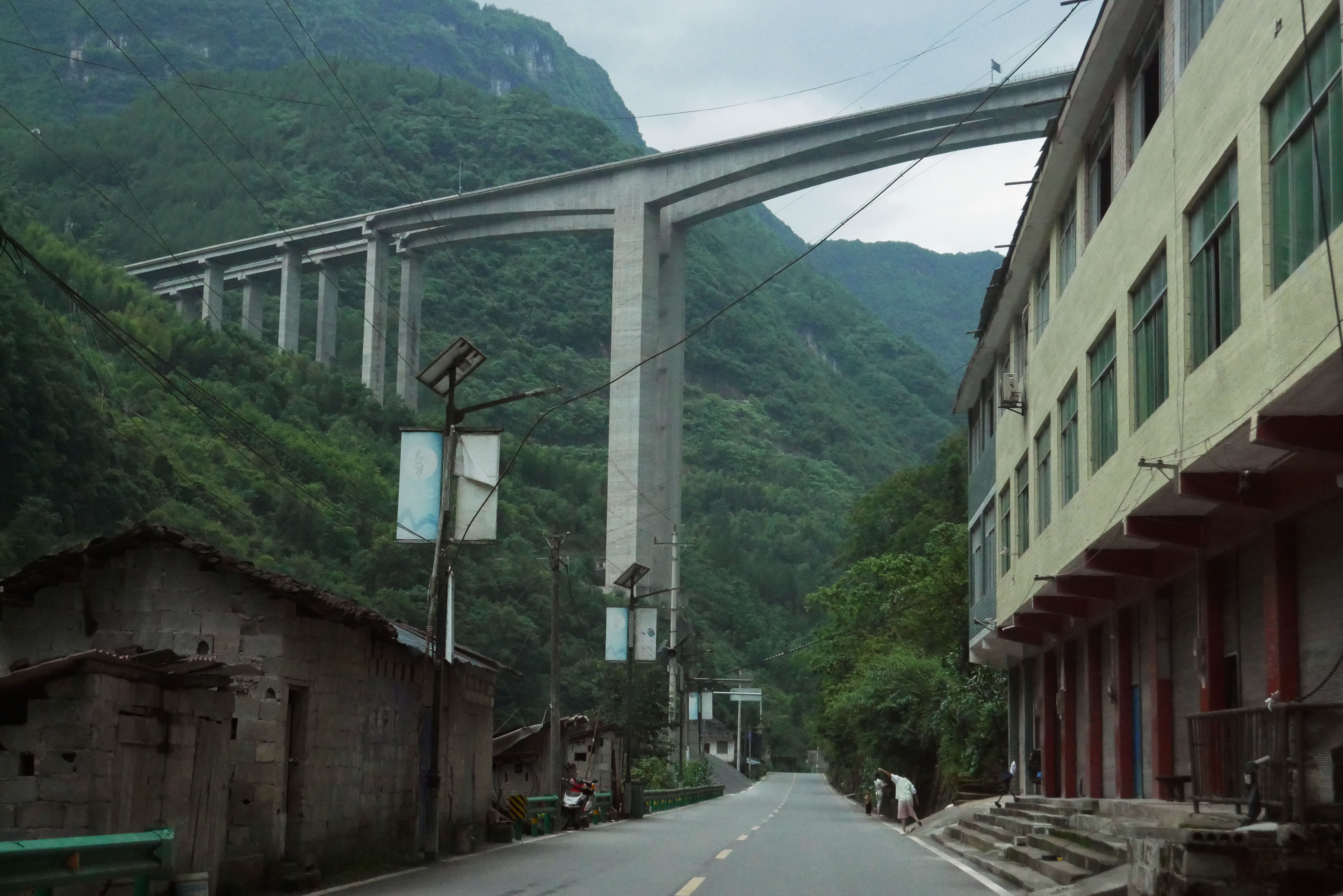 Shuanghekou Bridge ChengkaiGray.JPG