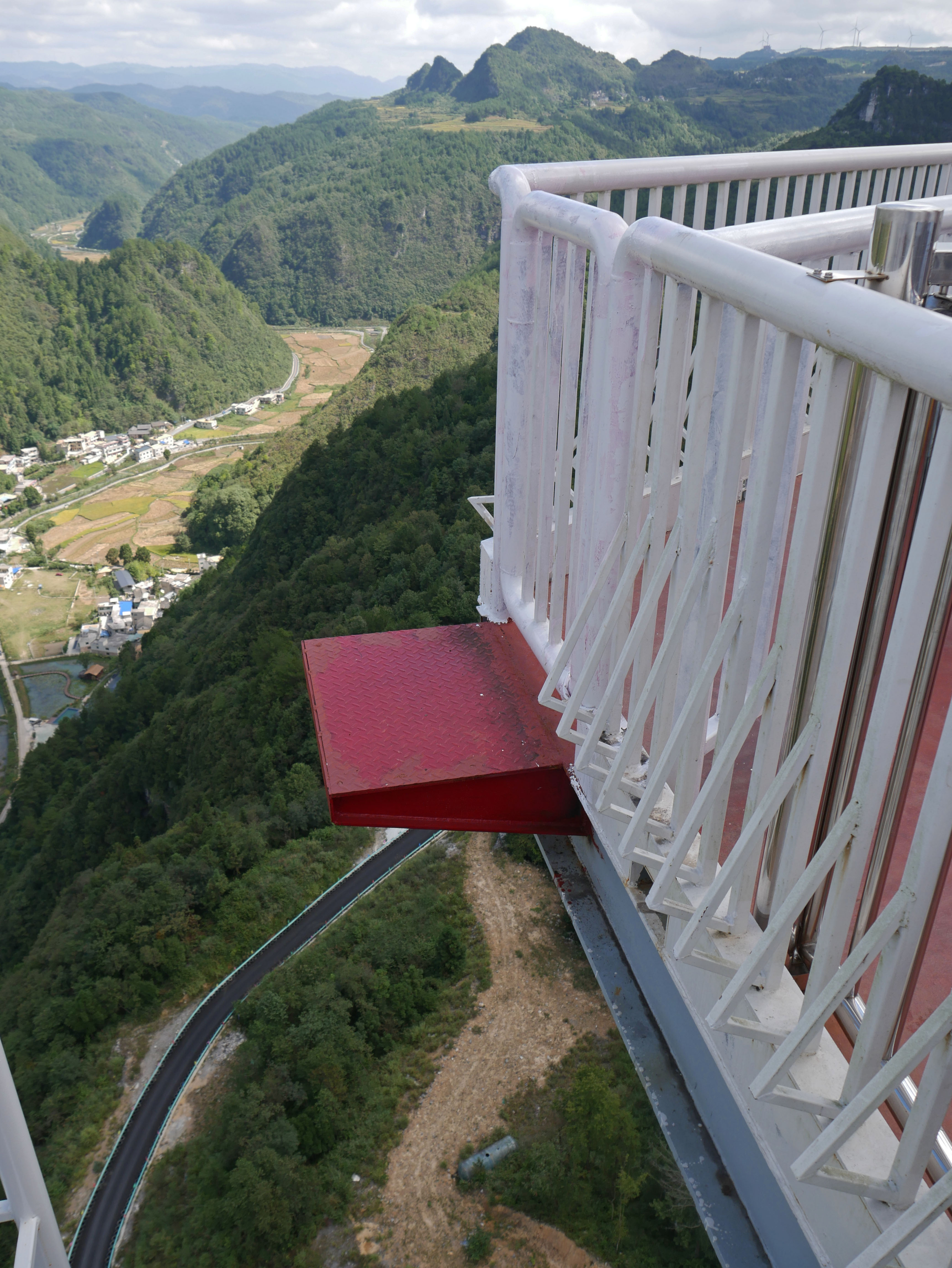 LongliSwingPlatform&Railing.JPG