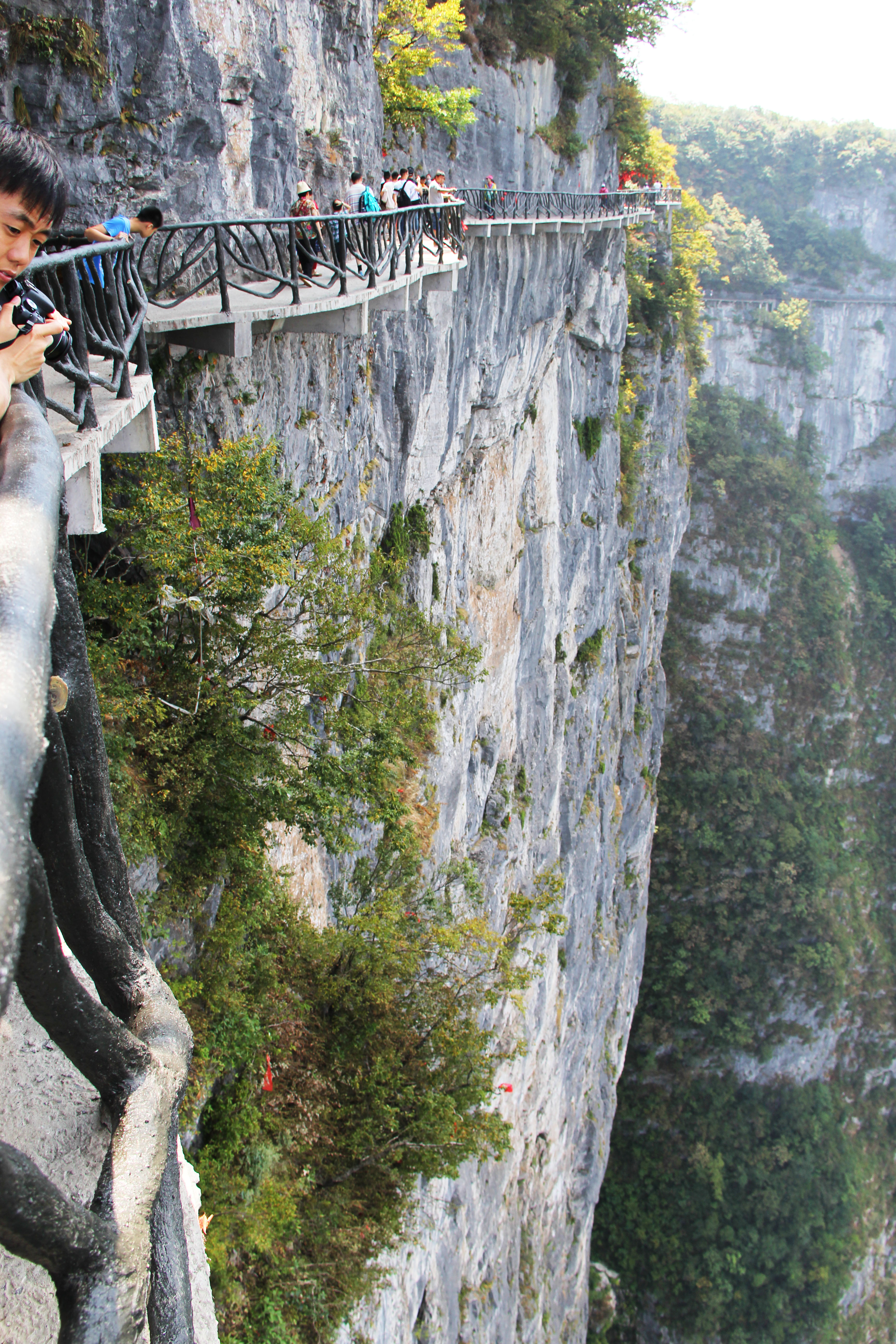 112TianmenMountainCliffwalk1200Feet.jpg