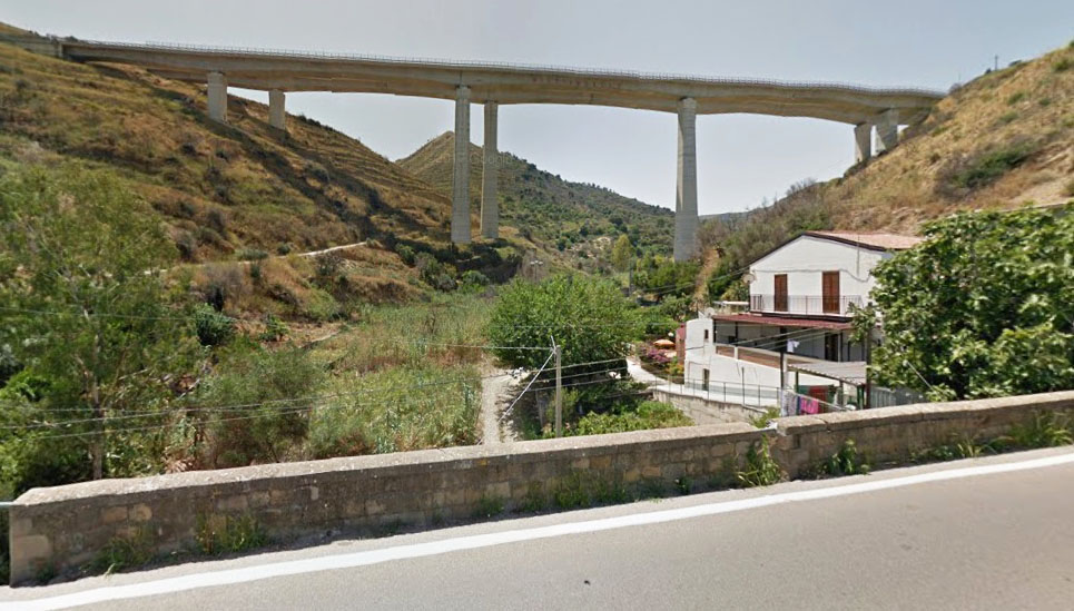 File:Ortona70mtrH90mtrSpan.jpg
