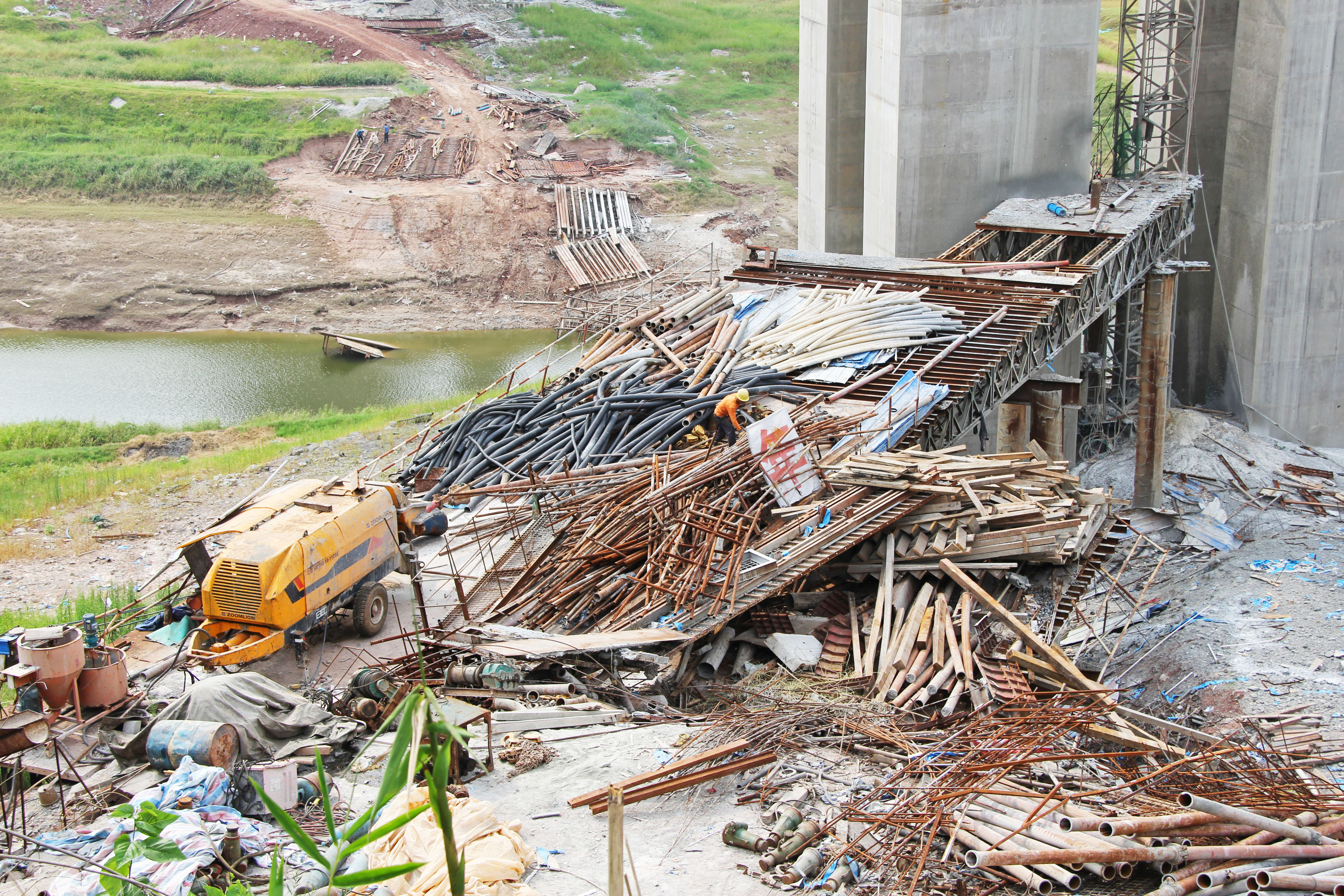 185FulingChongqingBeam3BridgeArea.jpg