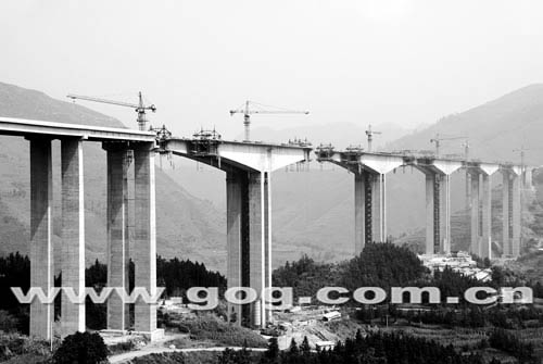 3HutiaoheBridge.jpg