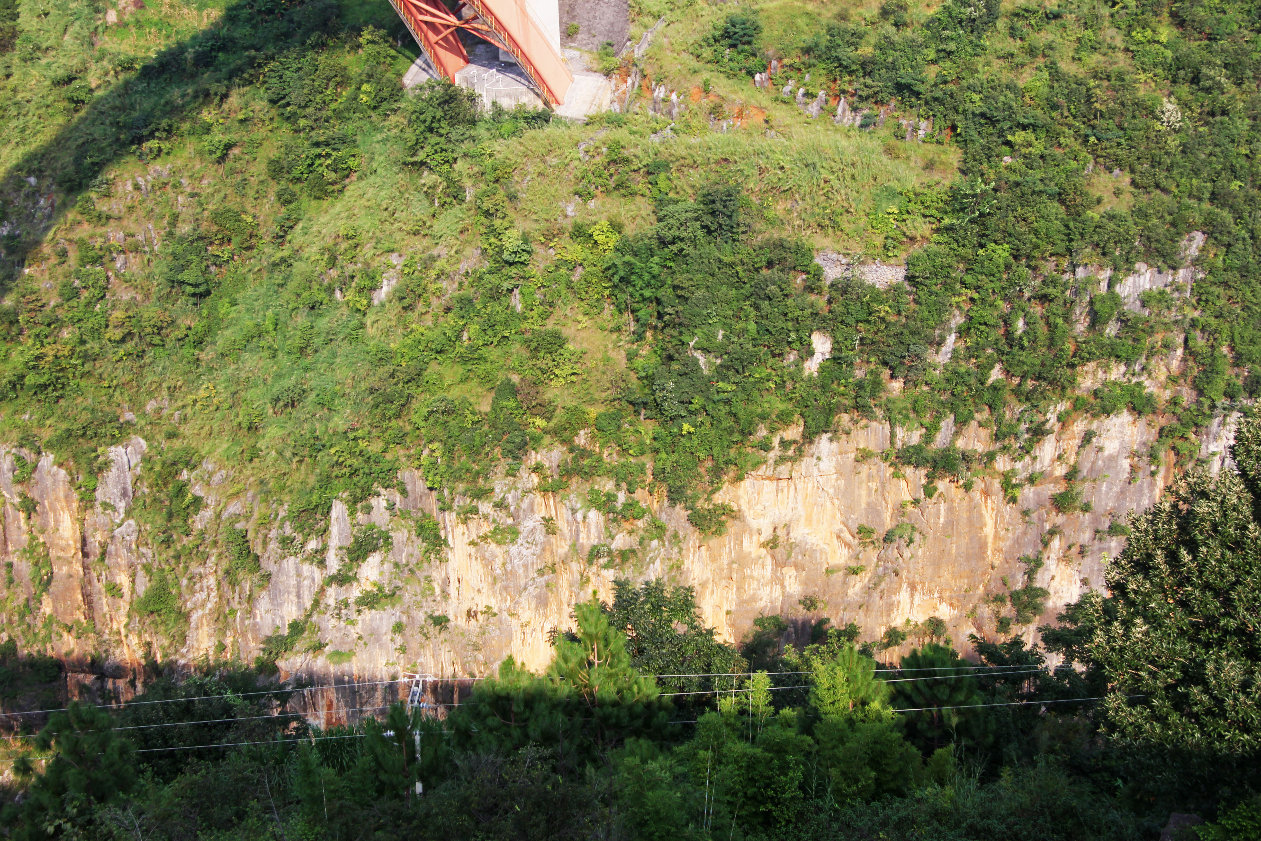 BeipanjiangShuibaiFootbridgeMissing.jpg