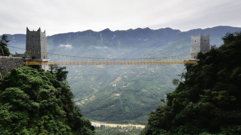 XiqiaoJiuhuangMountainSideView.jpg