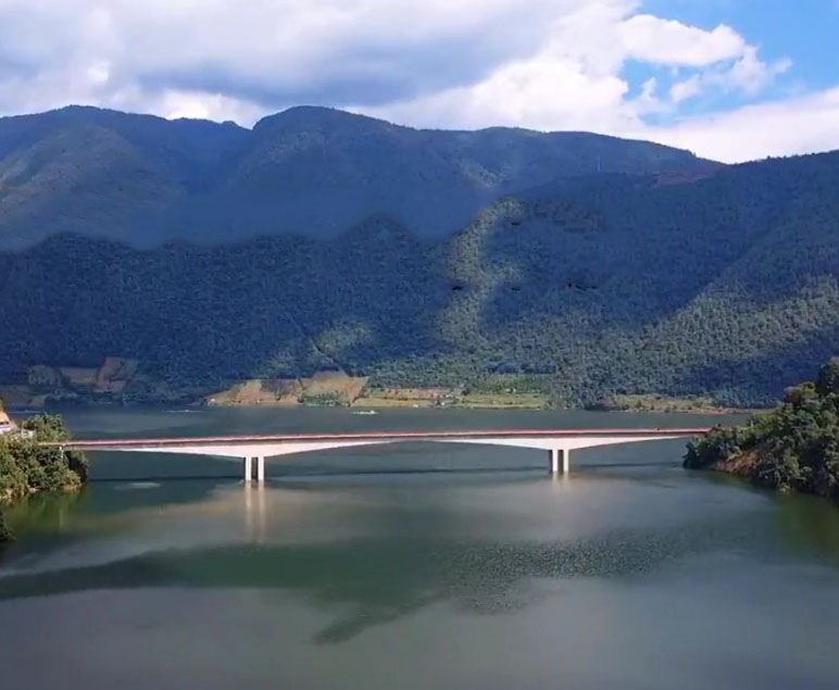 Lancangjiang Bridge ChangningSideFar.jpg