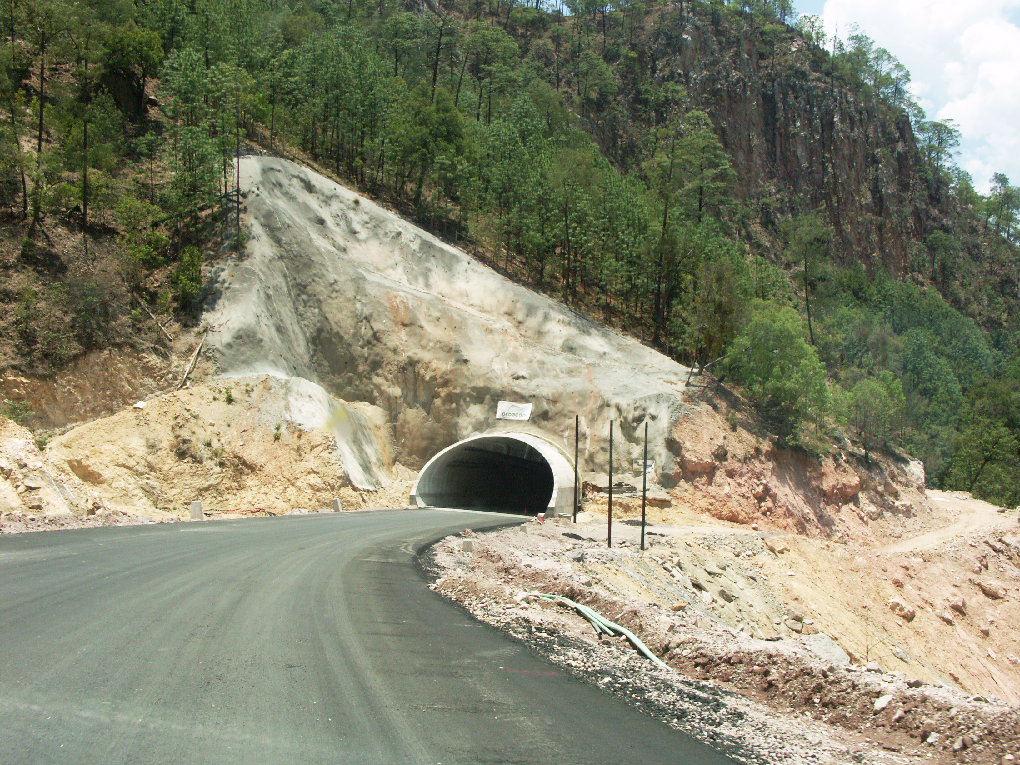 PiedraColoradaTunnel2 copy.jpg