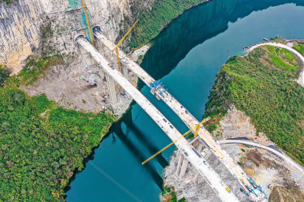 File:ApengjiangCliffView2.jpg
