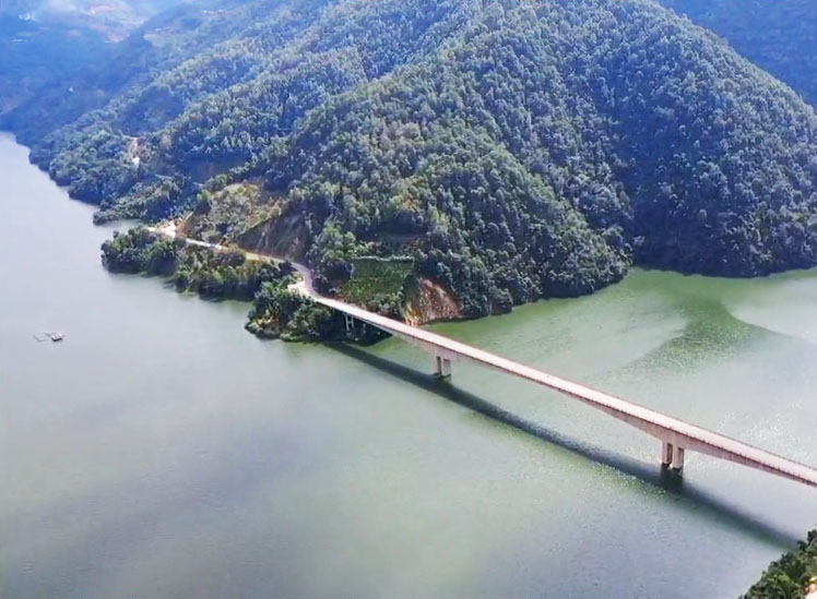 Lancangjiang Bridge ChangningDrone.jpg