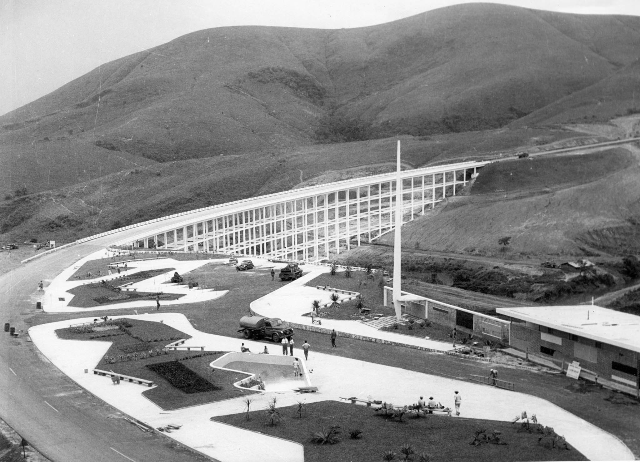 File:Viaduto das Almas - Vila Rica.jpg