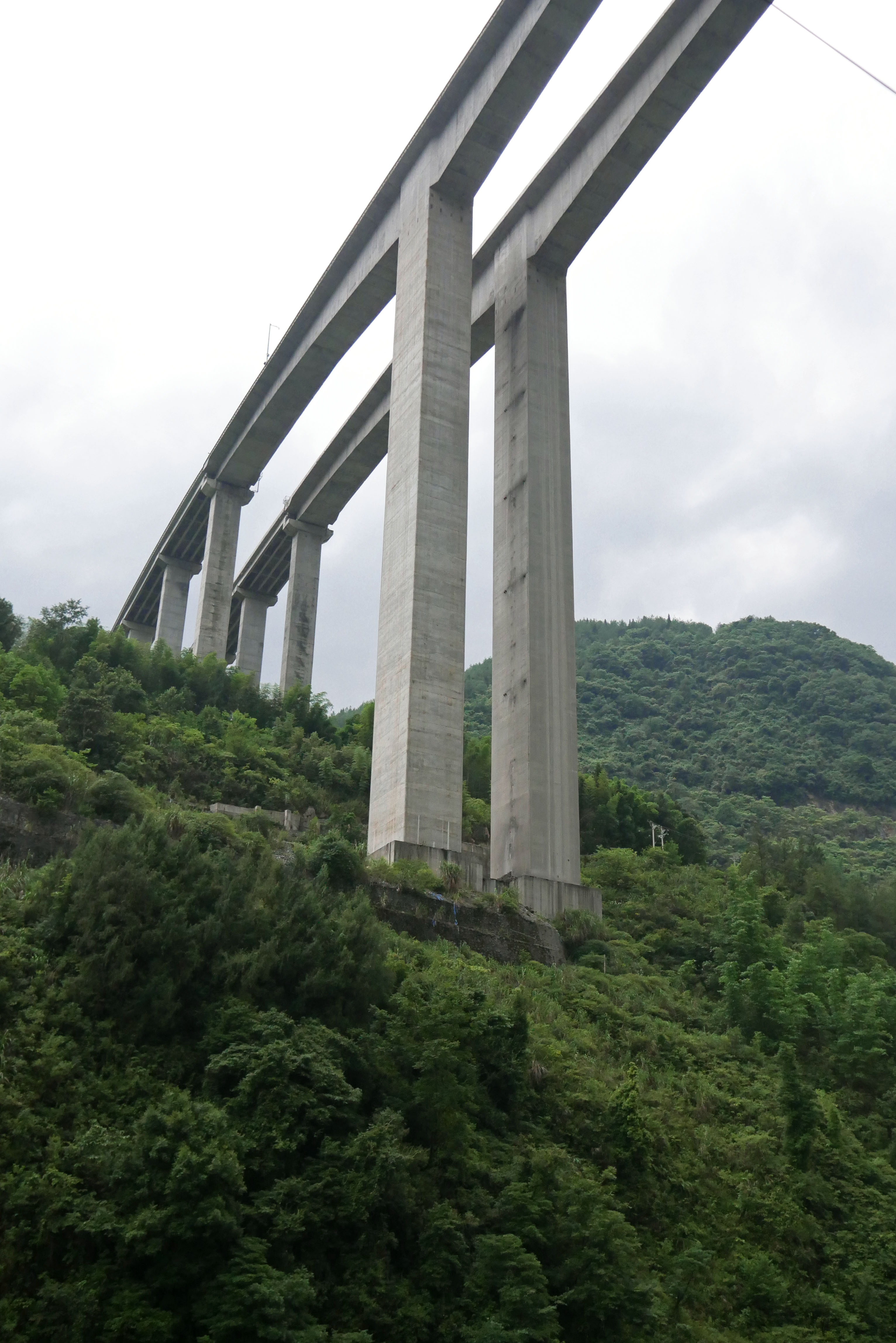 Shuanghekou Bridge ChengkaiPiers.JPG