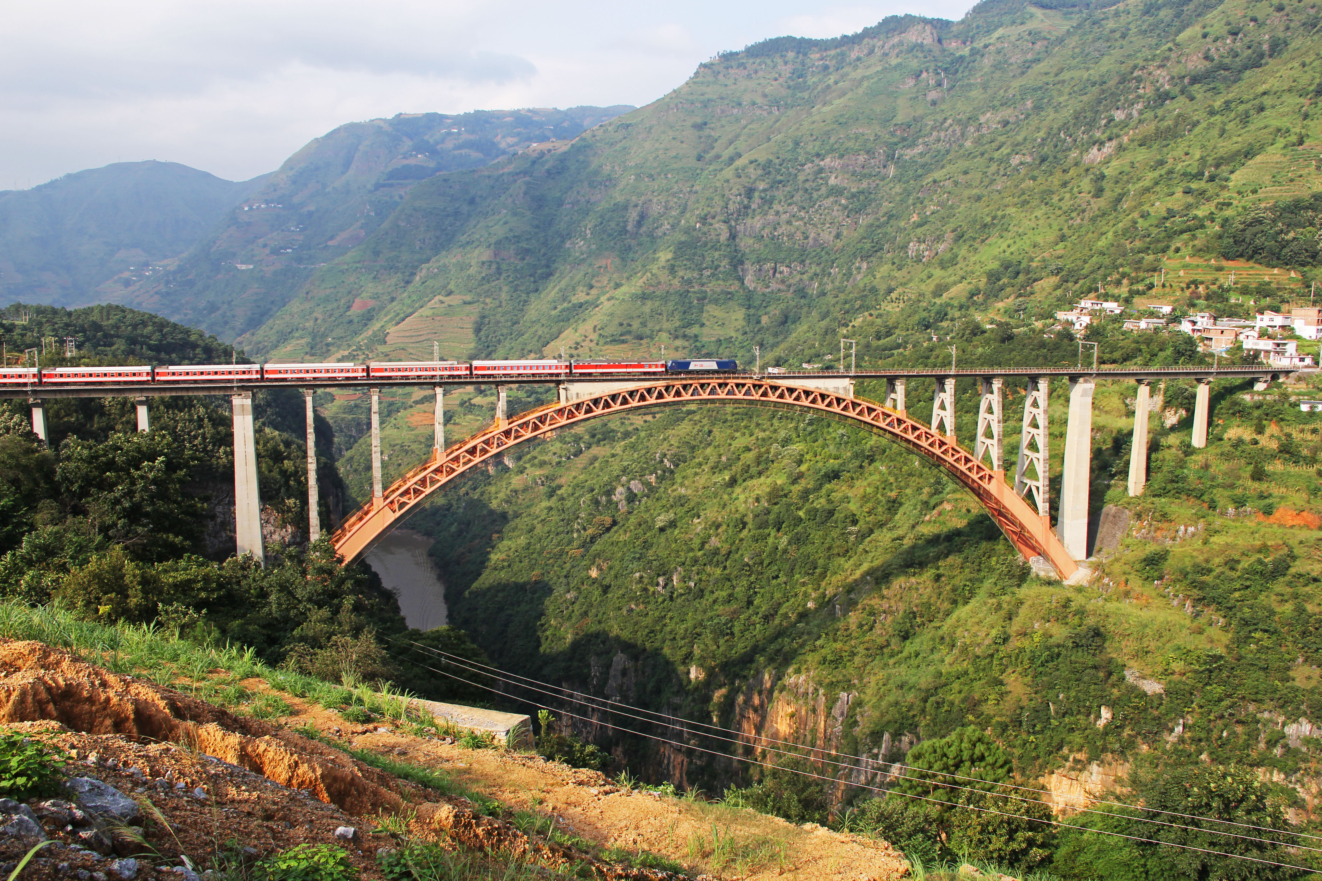 BeipanjiangShuibai2015Train.jpg