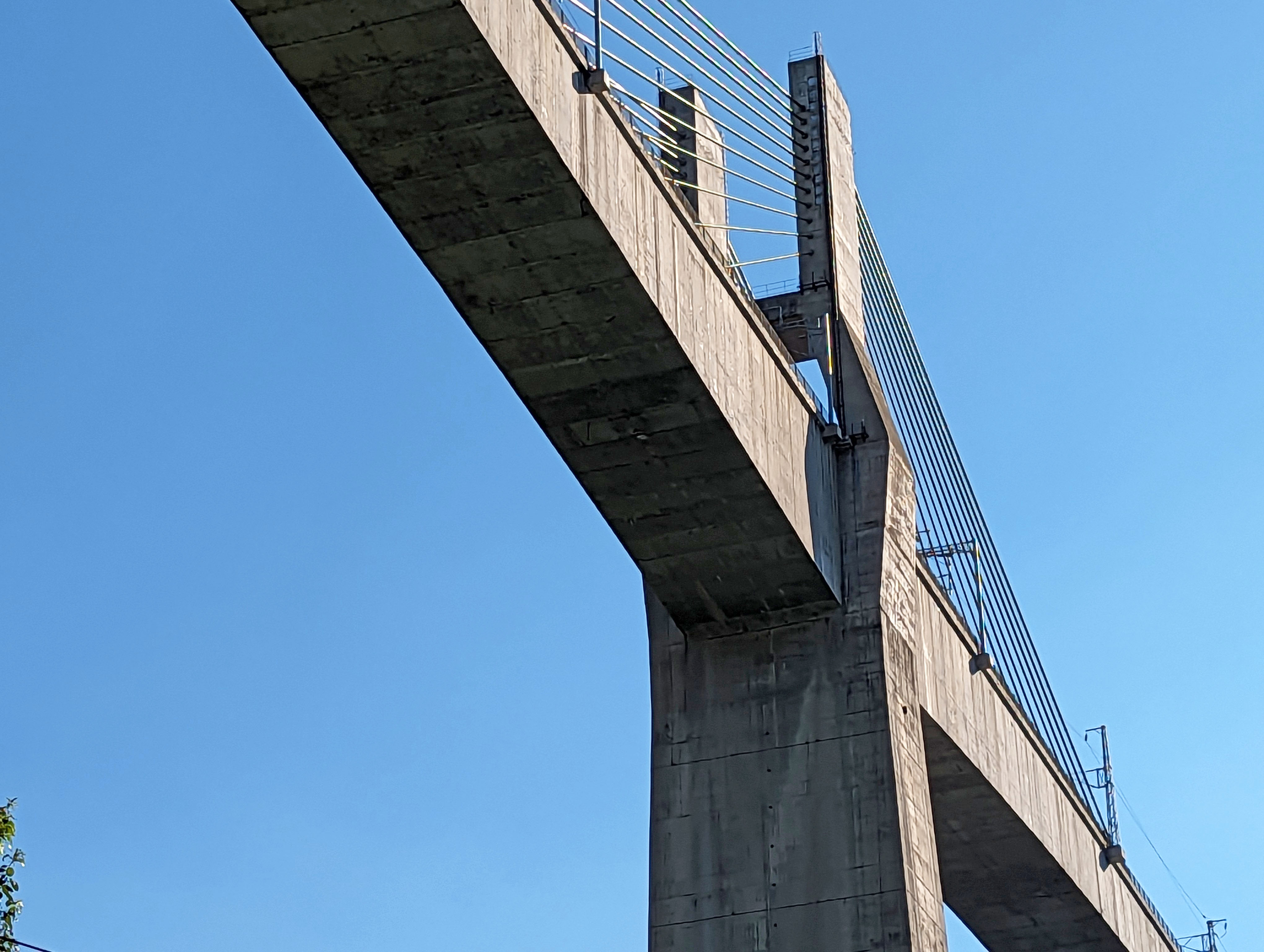 Apengjiang Railway Bridge QianzhangBeamUnderside.jpg