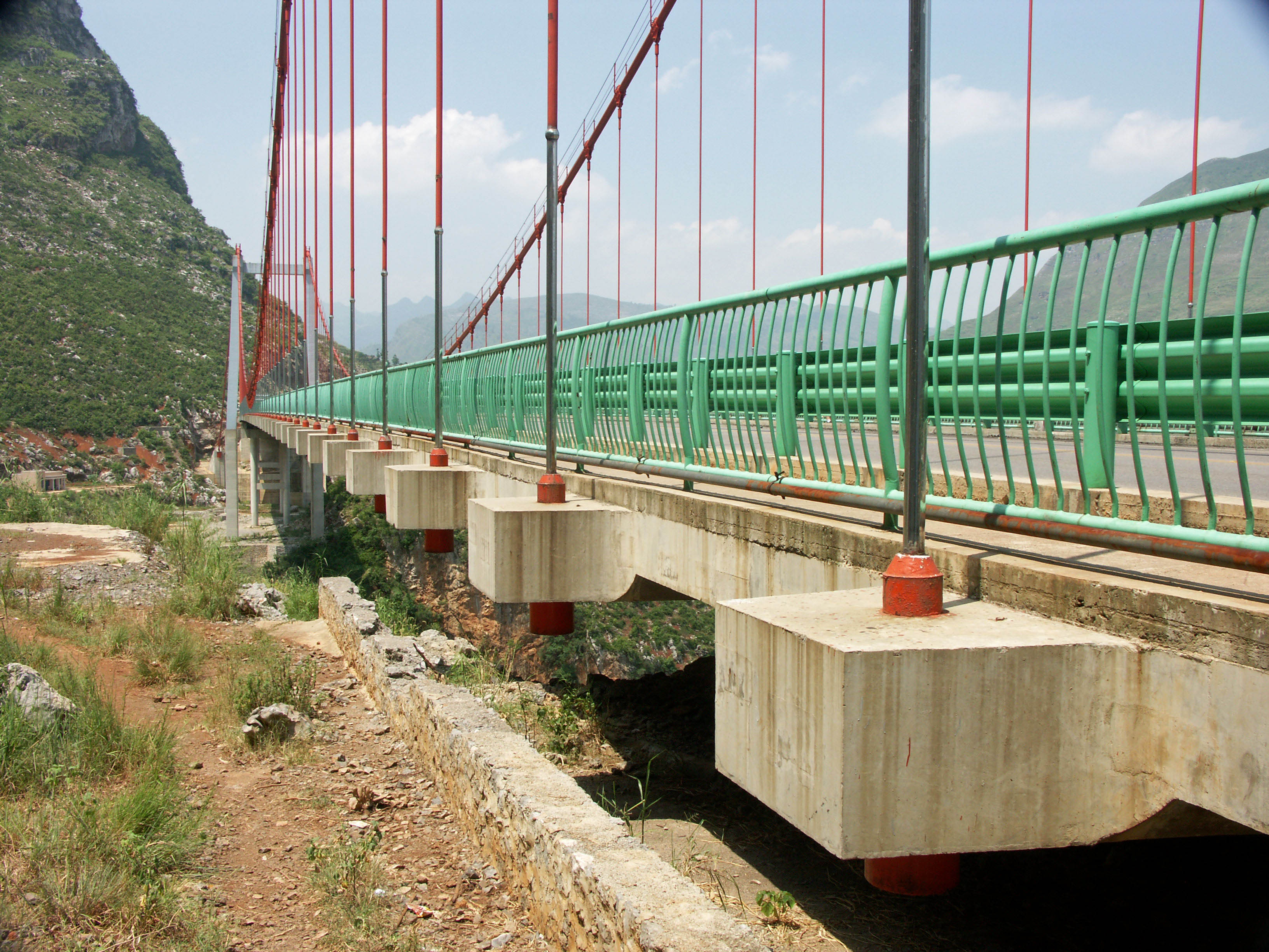 18AzhiheBridge.jpg