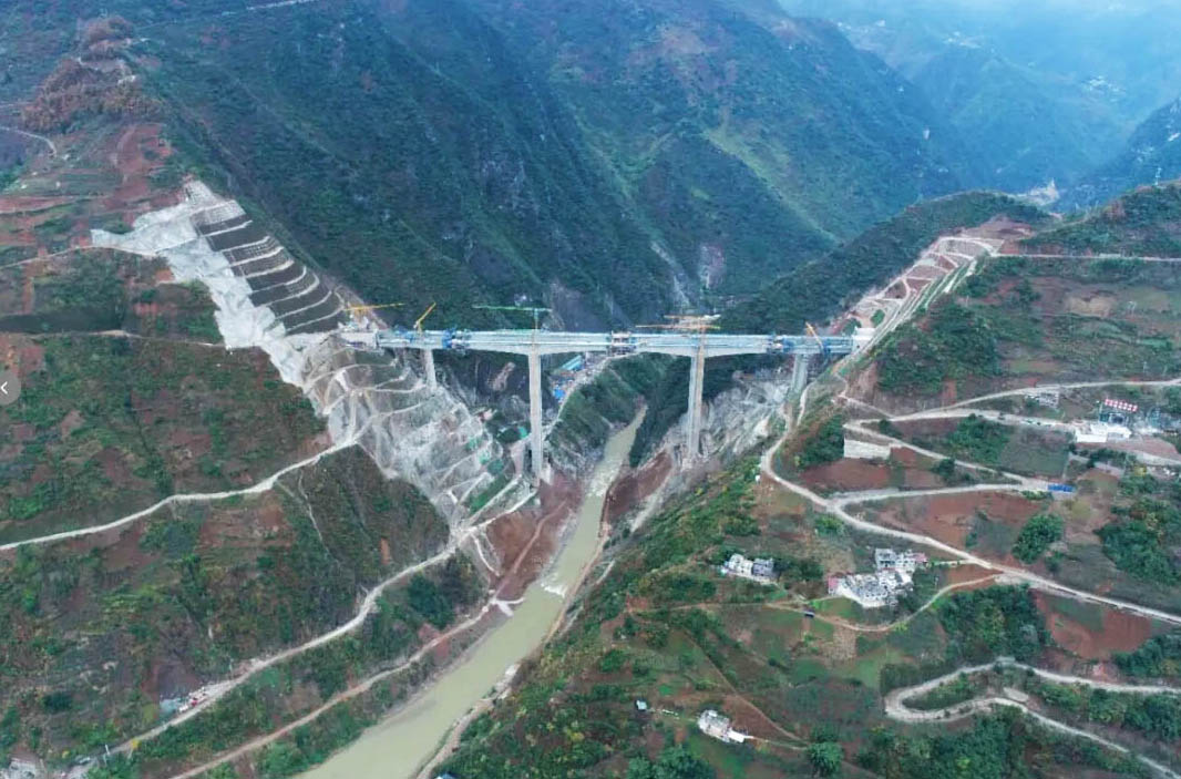 File:Luozehe railwayCompleted.jpg