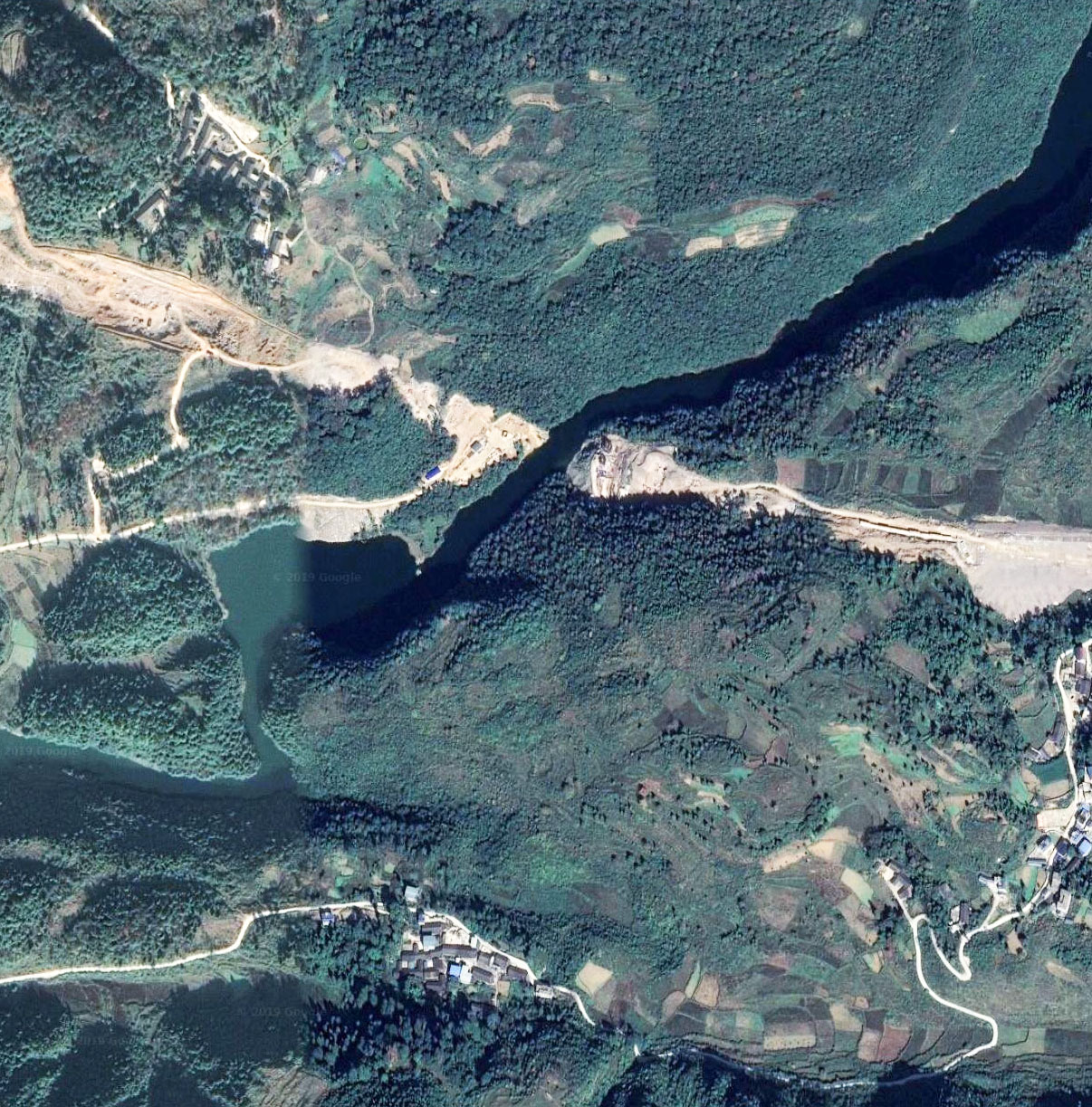 Tongzihe Bridge JiangyuSatellite.jpg