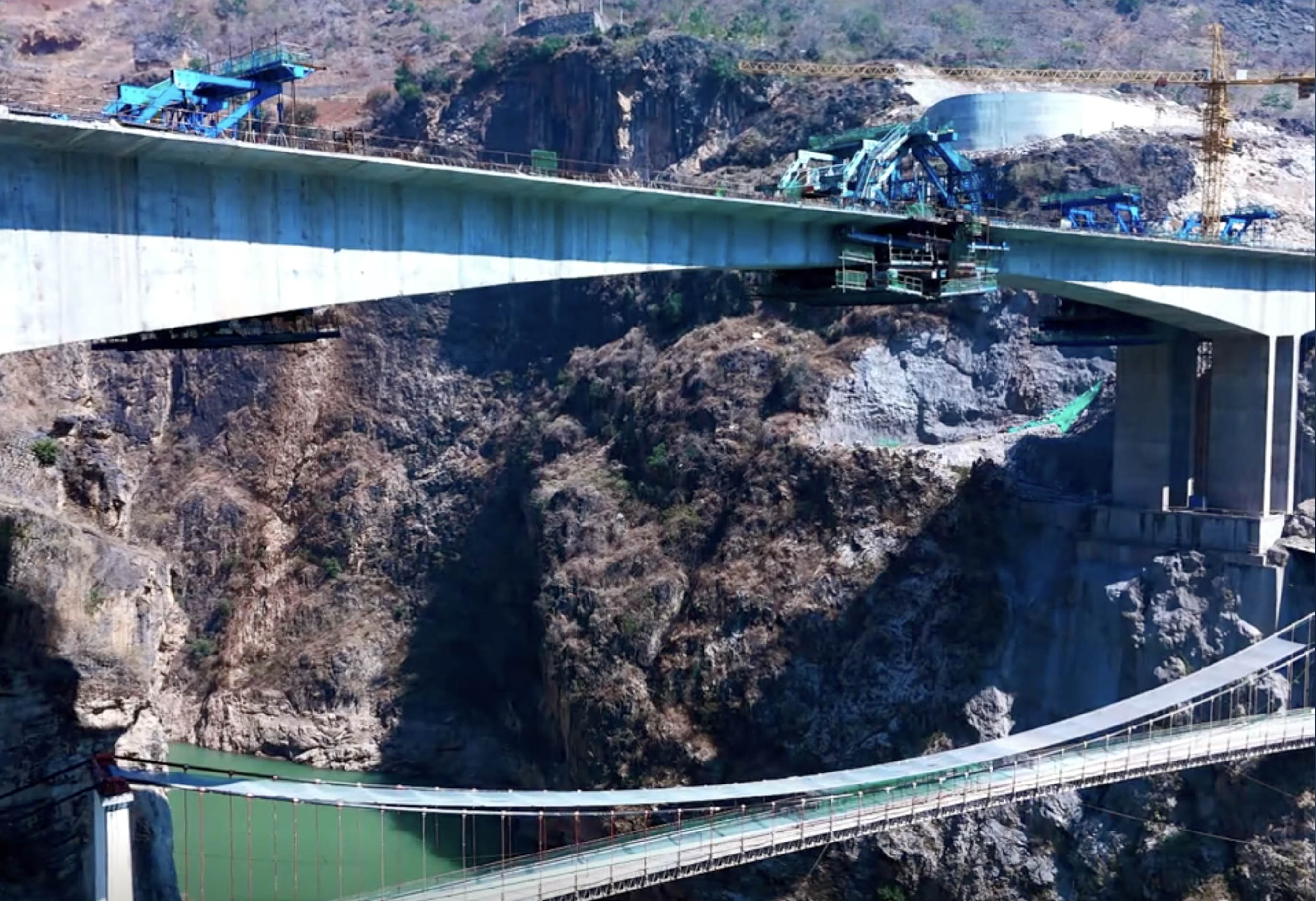 Xixihe Bridge G4216CanyonFootbridge.jpg