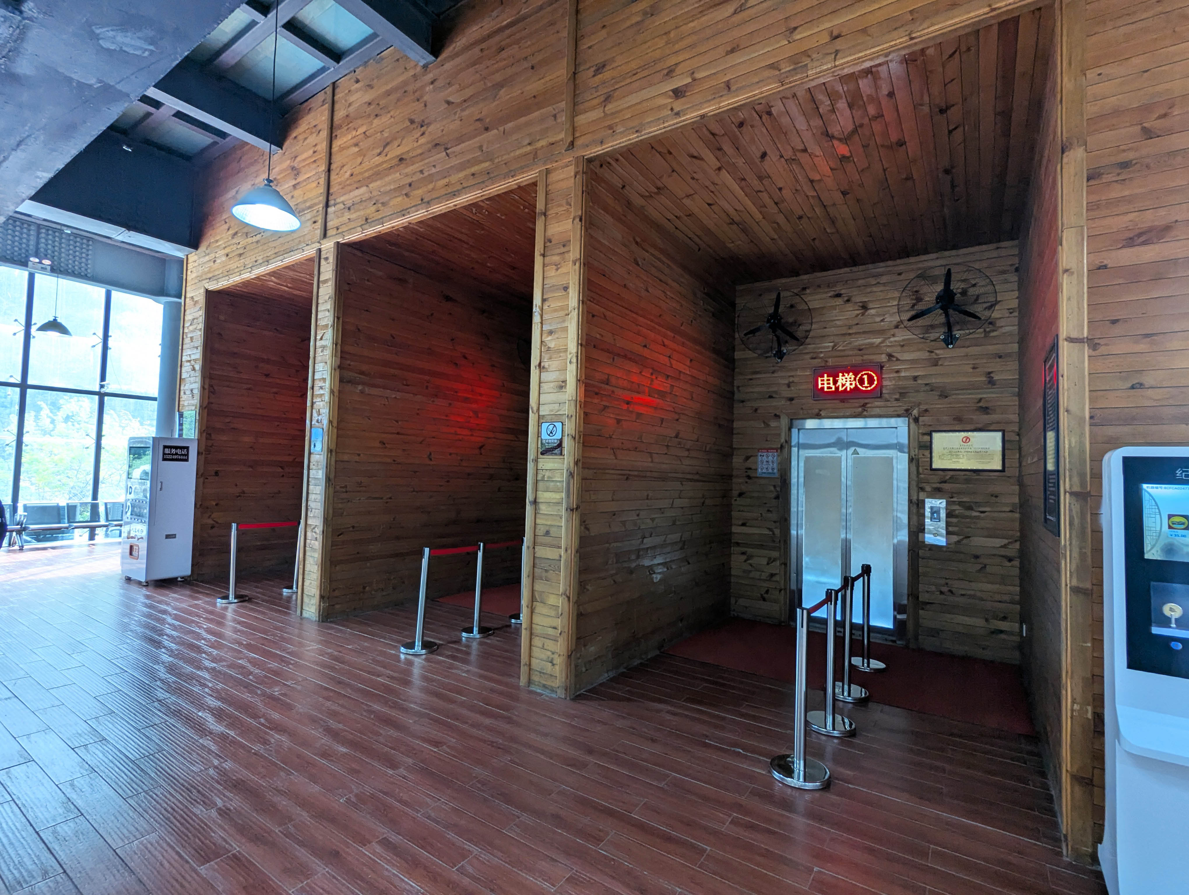 BaizhangElevatorBaquanxia67.jpg