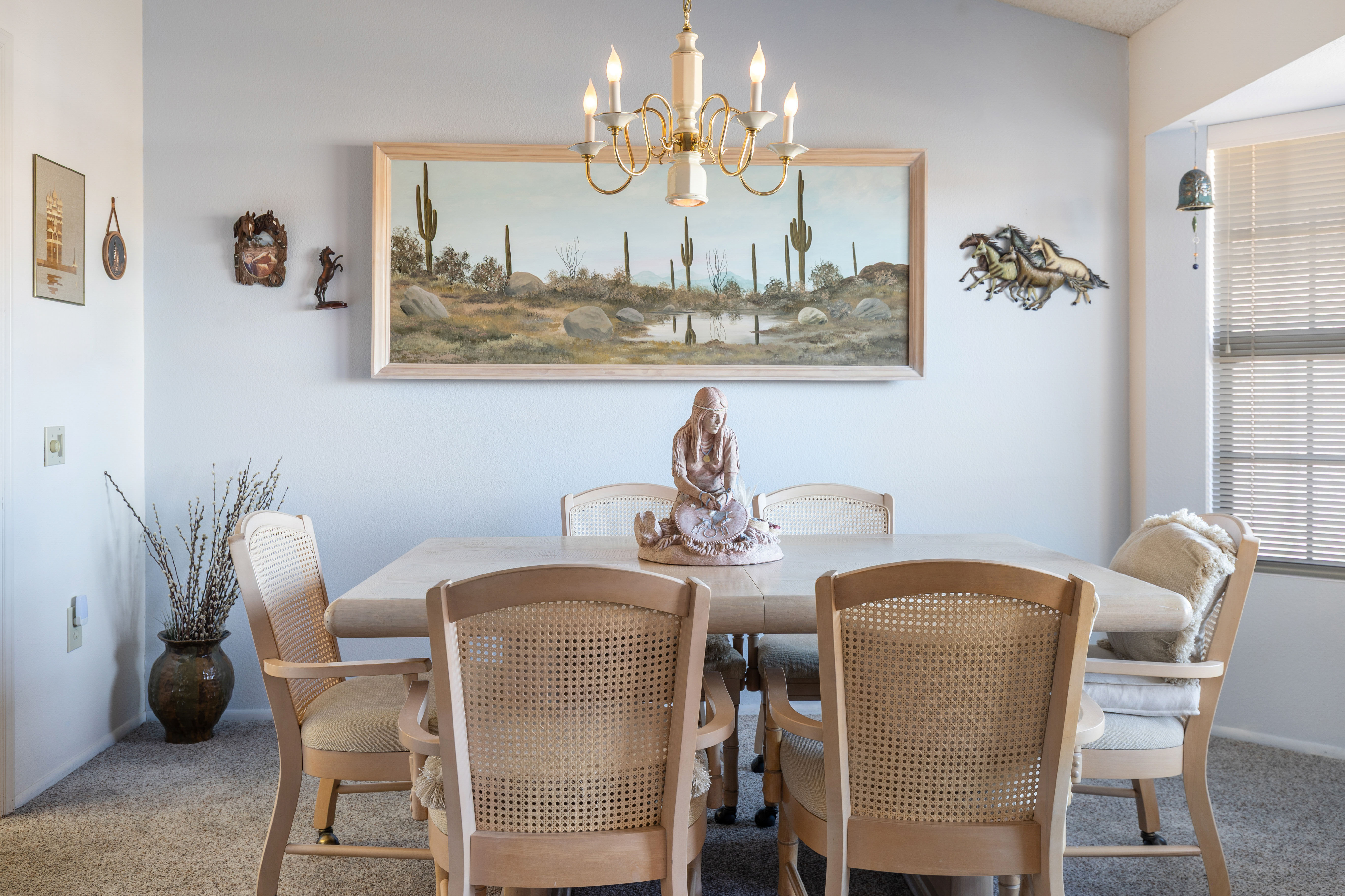 Real Estate Shoot Fri Mar 6 DiningRoomCenter.jpg