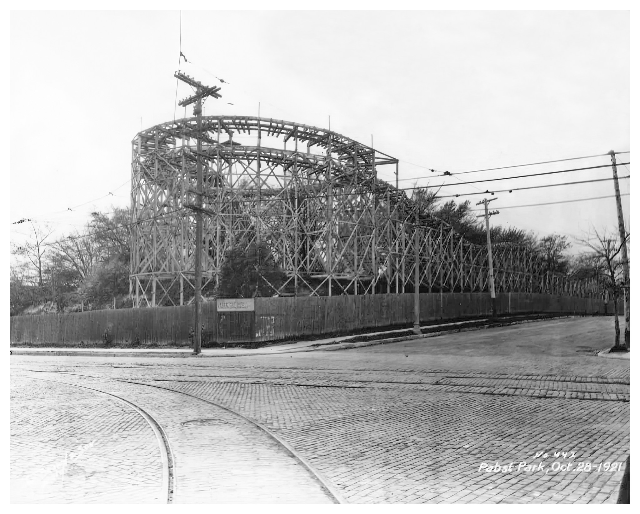 Figure8PabstPark copy.jpg